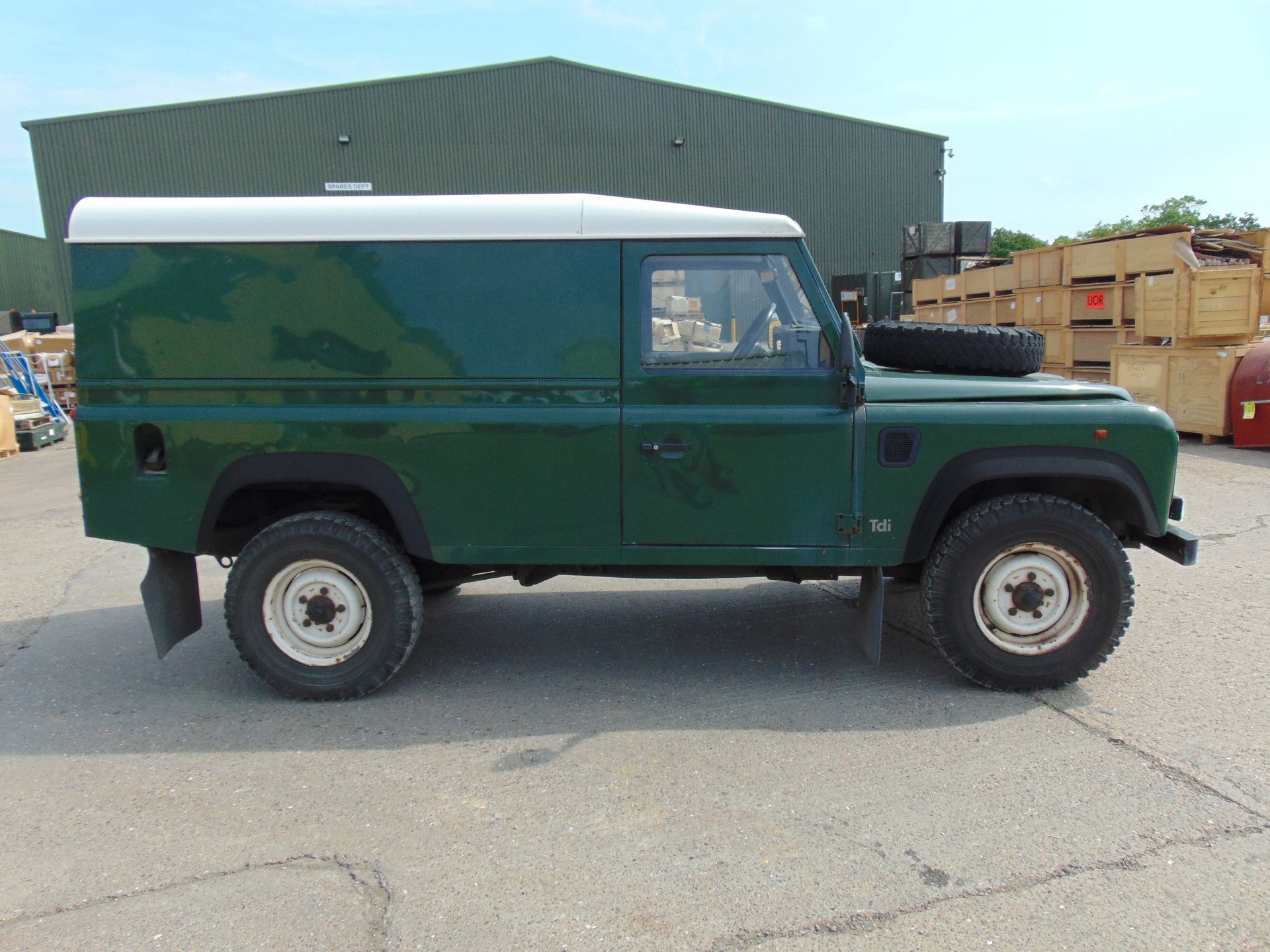 Land Rover Defender 110 300TDi - Image 5 of 19