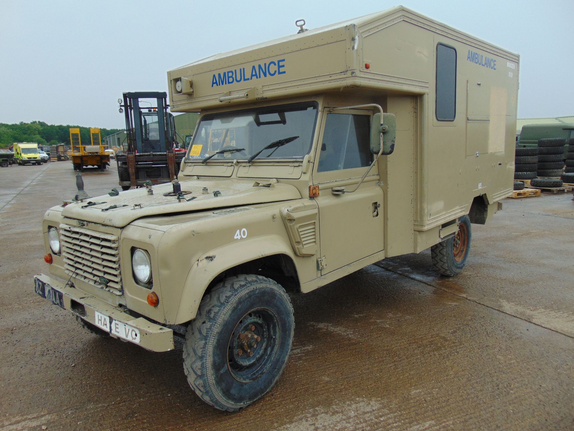 Military Specification Land Rover Wolf 130 ambulance - Image 3 of 18