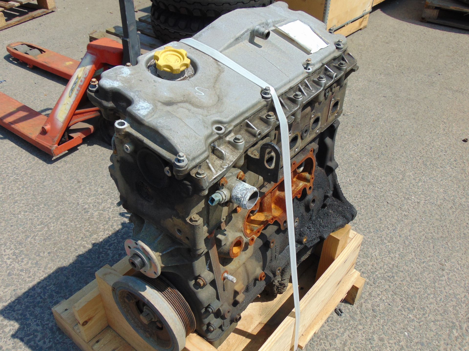 Takeout Land Rover TD5 Engine - Image 2 of 6