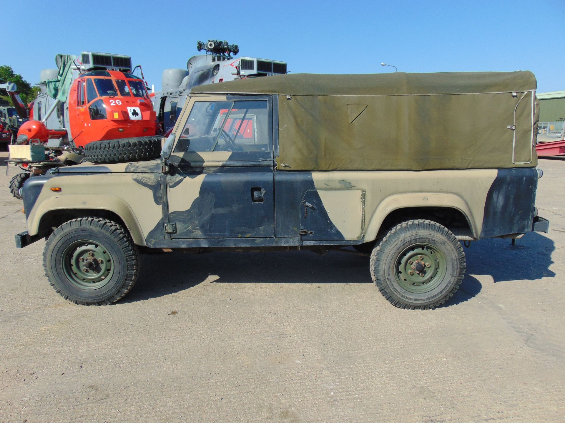 Land Rover Defender 110 Soft Top - Image 4 of 18