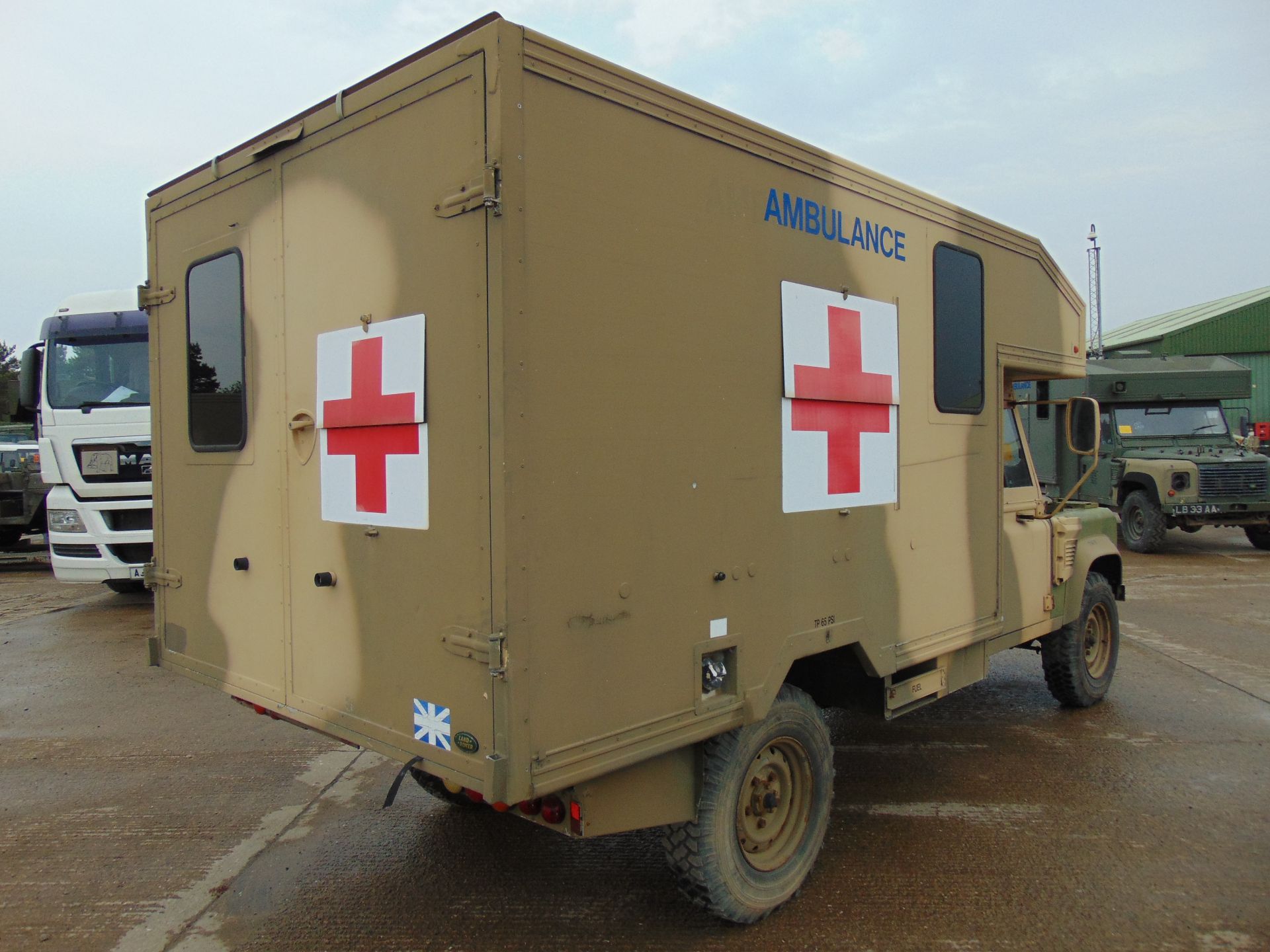 Military Specification Land Rover Wolf 130 ambulance - Image 8 of 21
