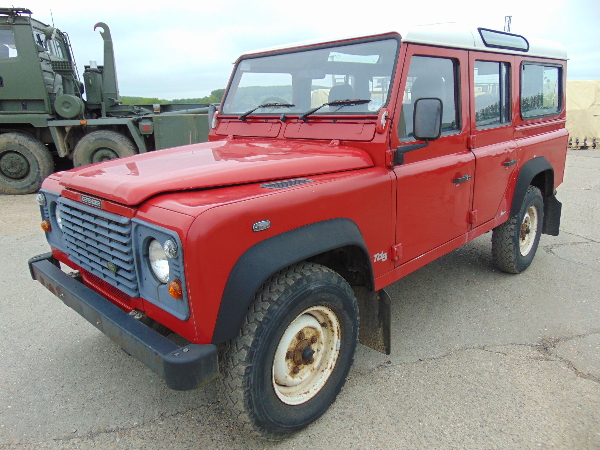 Land Rover 110 TD5 Station Wagon - Image 3 of 24
