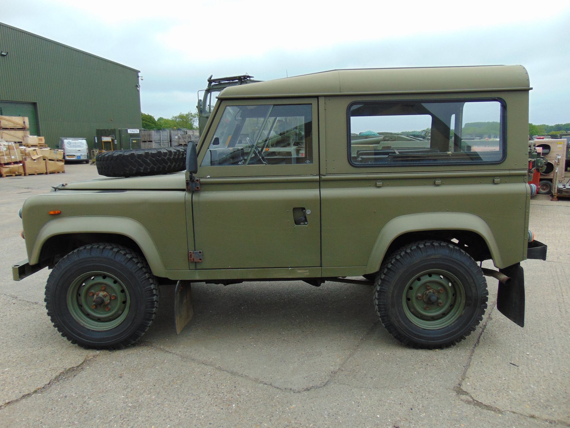 Land Rover Defender 90 Hard Top - Image 4 of 20