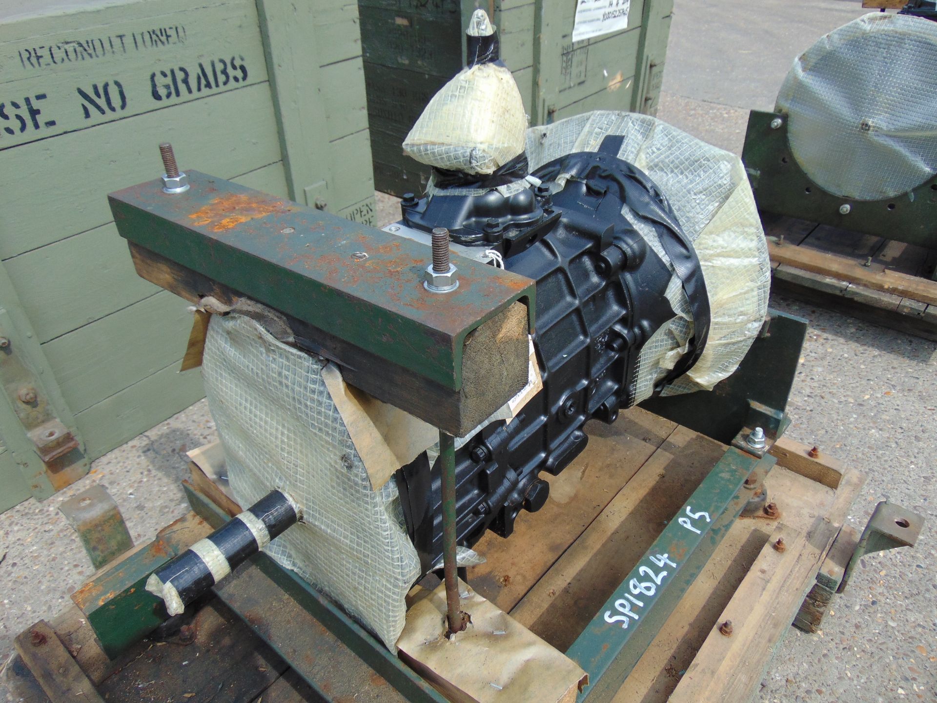 A1 Reconditioned Land Rover LT77 Gearbox - Image 2 of 4