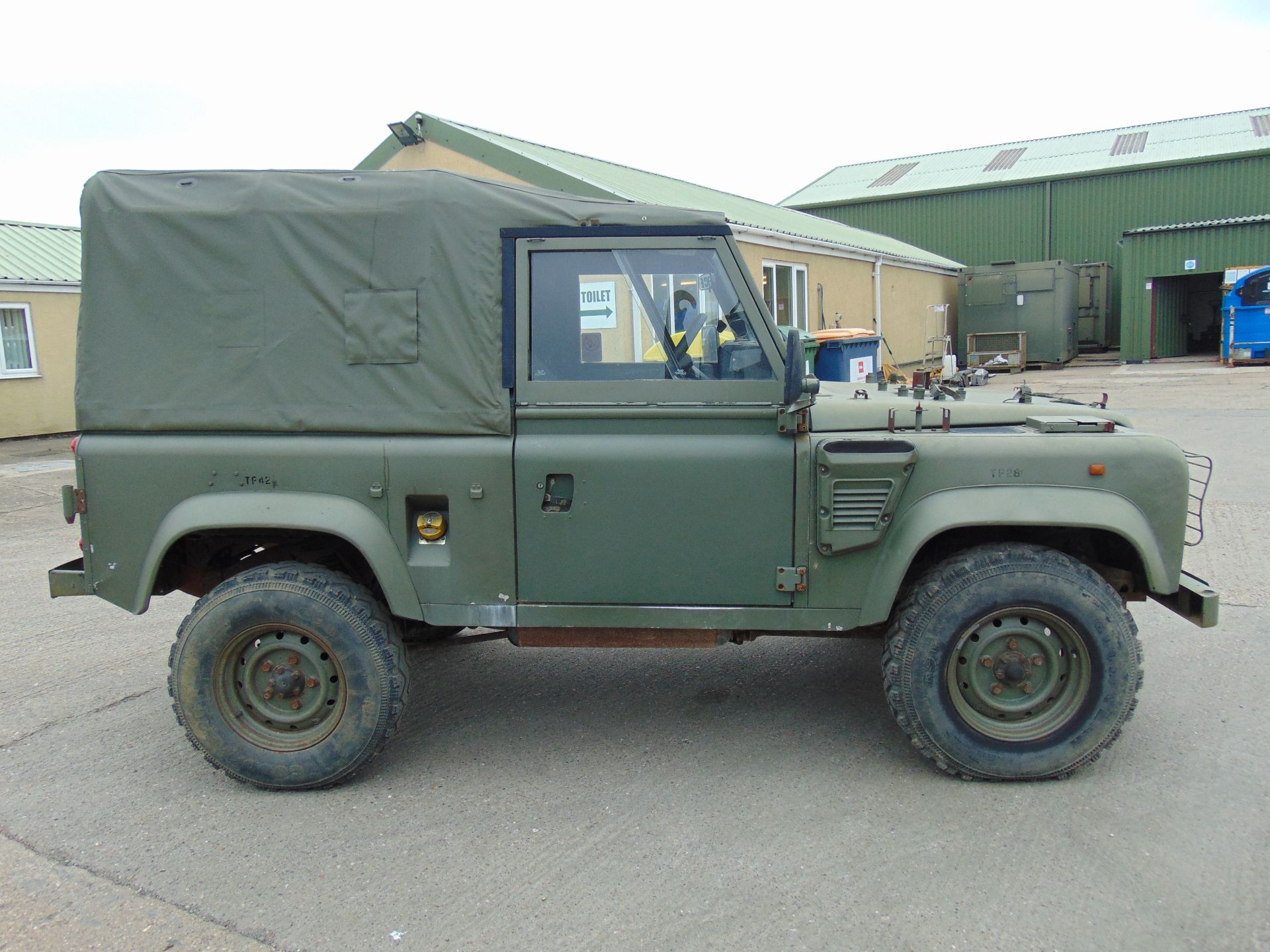 Military Specification Land Rover Wolf 90 Soft Top - Image 6 of 21