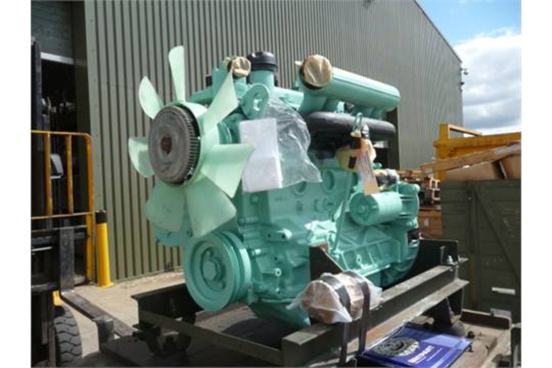 A1 Re conditioned Land Rover Normally Aspirated 2.5 Diesel Engine - Image 2 of 6