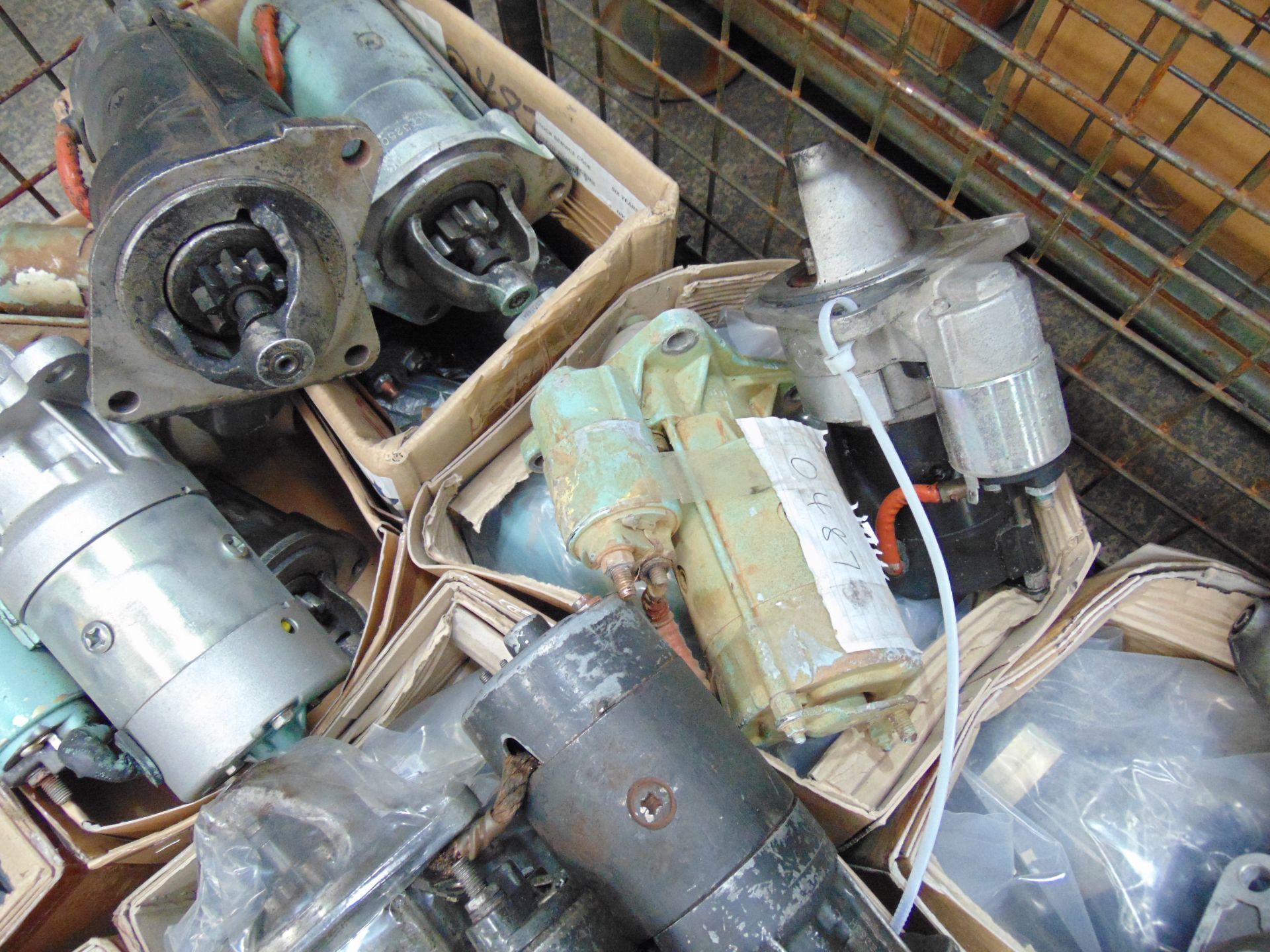 45 x Takeout Land Rover Starter Motors - Image 4 of 7