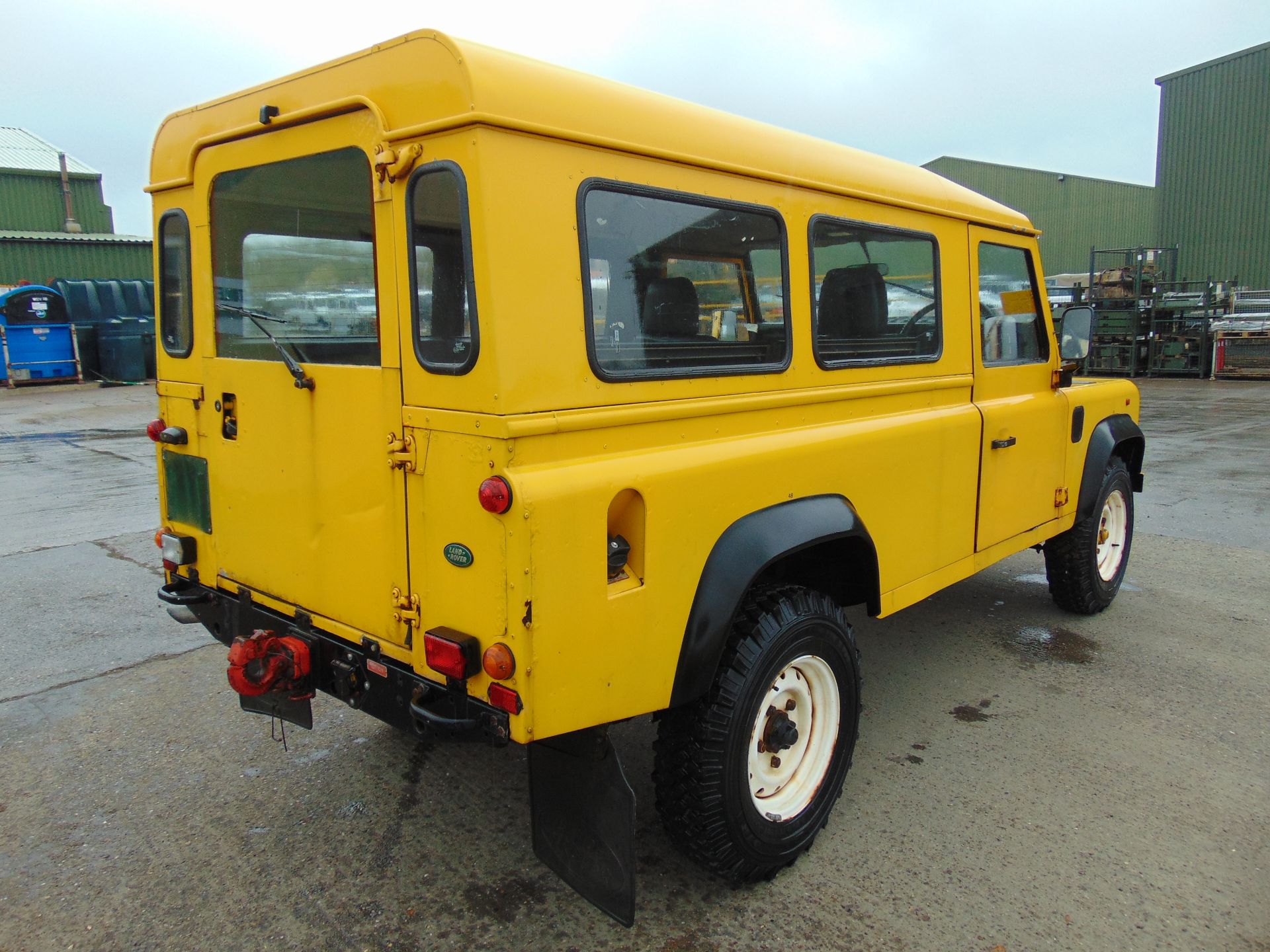 Land Rover Defender 110 Hard Top 300TDi - Image 8 of 19