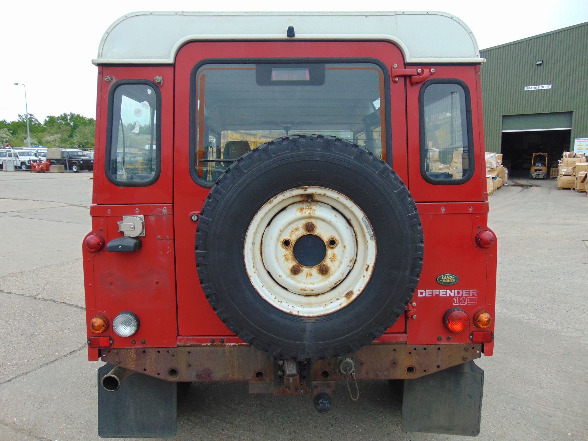 Land Rover 110 TD5 Station Wagon - Image 7 of 24