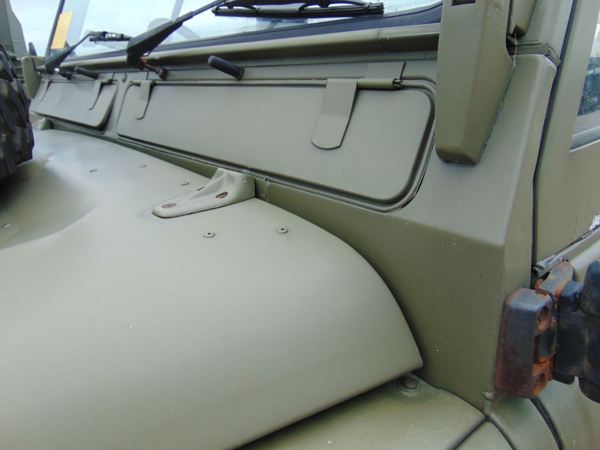 Land Rover Defender 90 Hard Top - Image 15 of 20