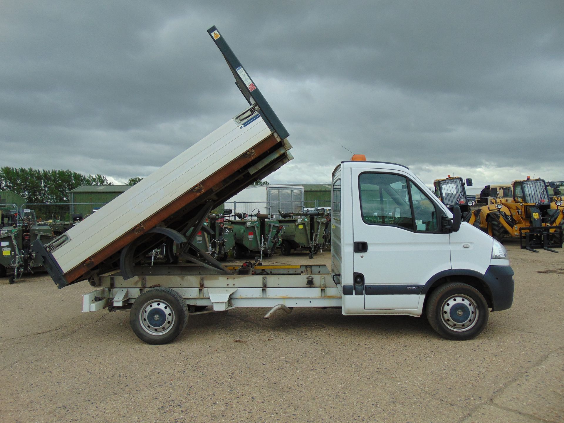 2010 Vauxhall Movano 3500 2.5 CDTi MWB Flat Bed Tipper - Image 7 of 15