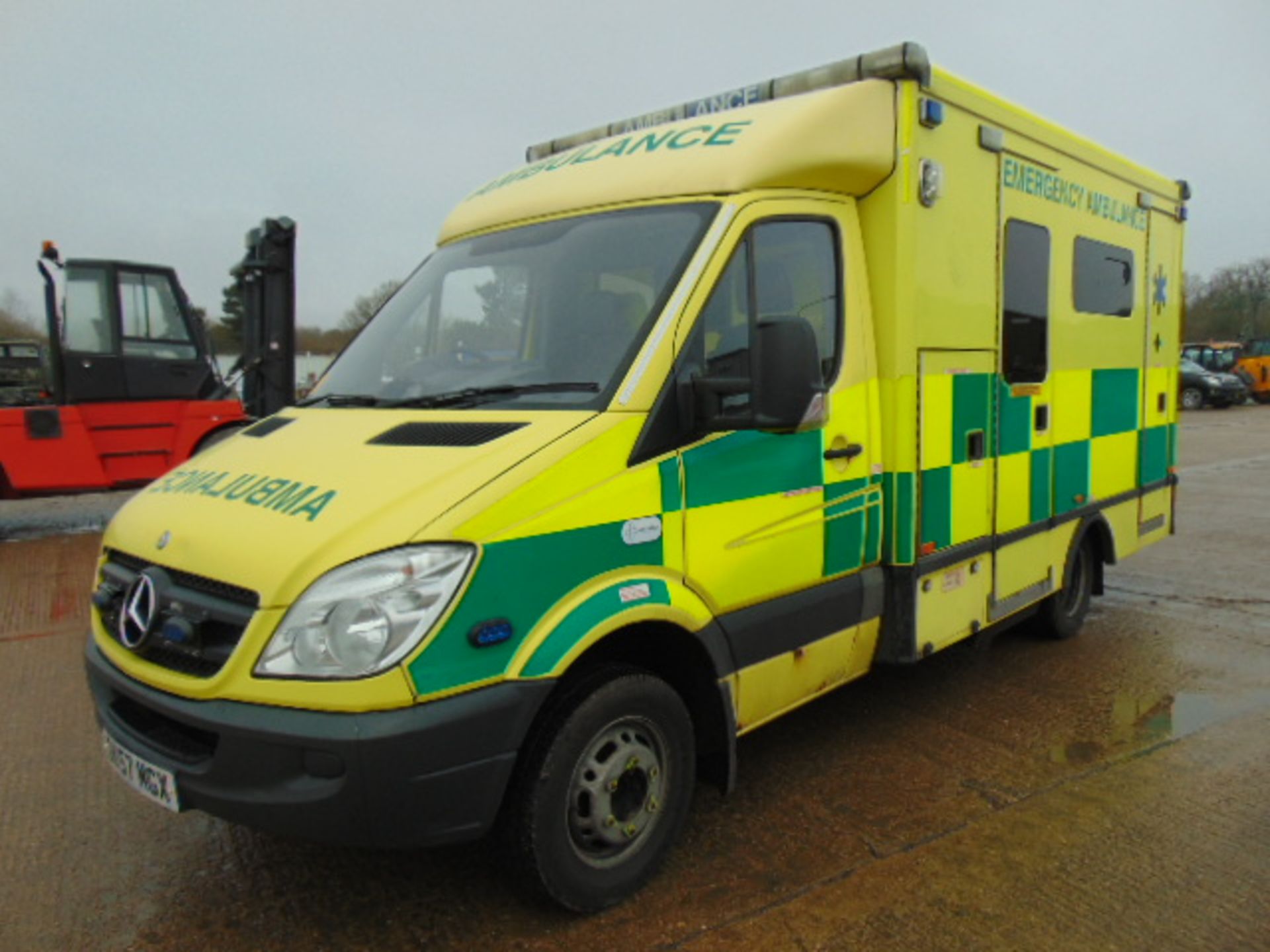 Mercedes Sprinter 515 CDI Turbo diesel ambulance - Image 3 of 18