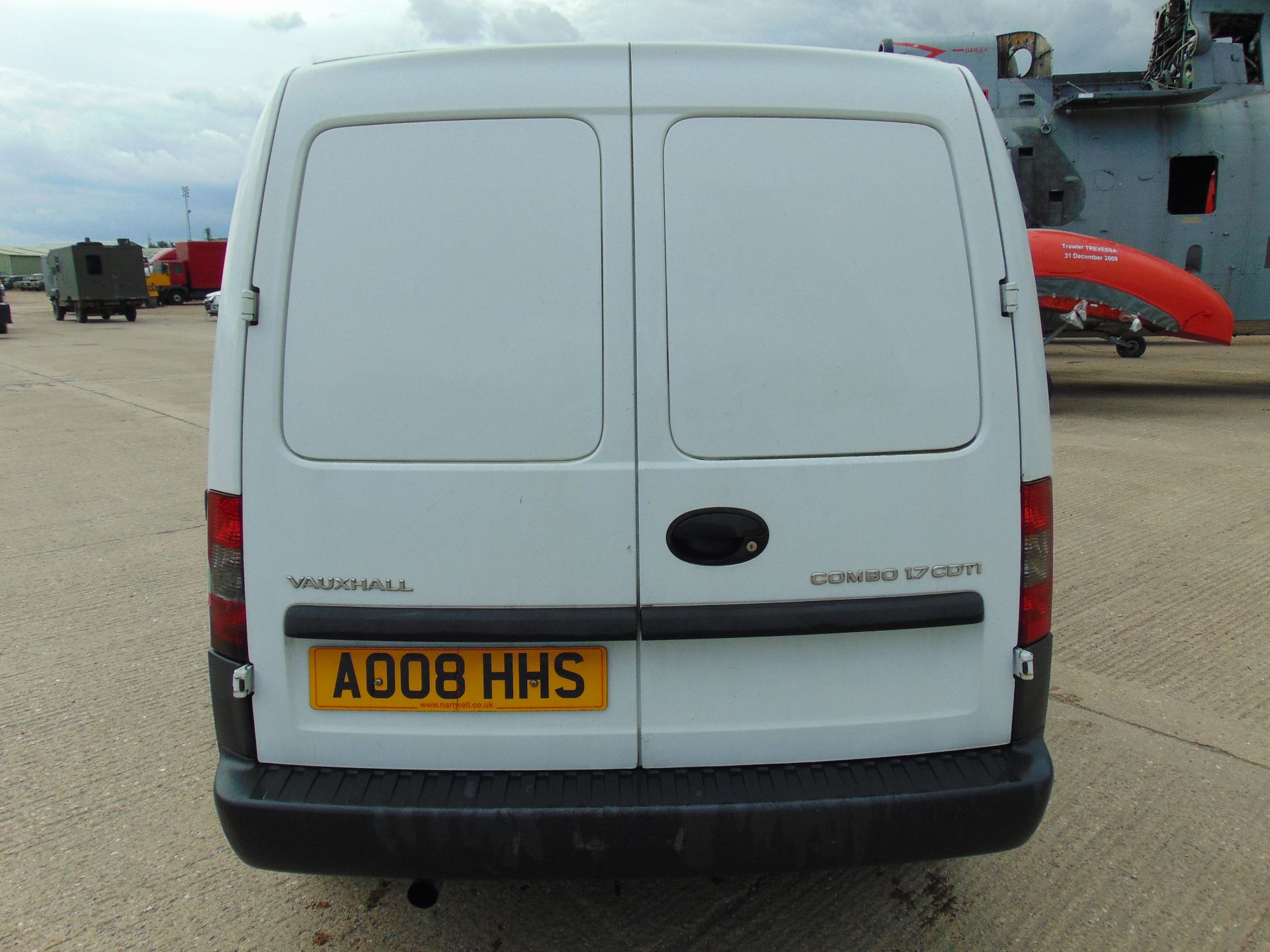 Vauxhall Combo 1.7 CDTi Panel Van - Image 8 of 16