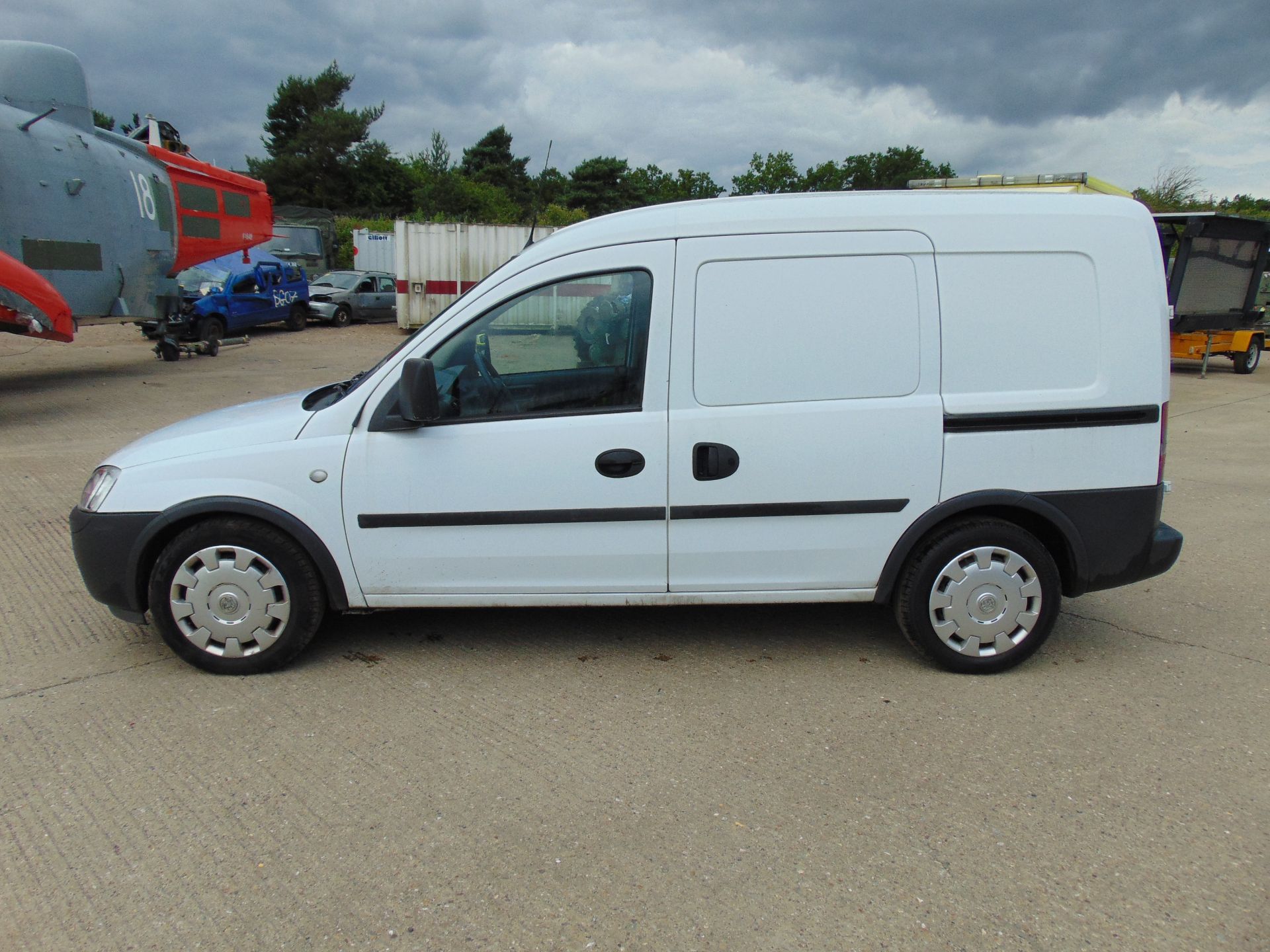 Vauxhall Combo 1.7 CDTi Panel Van - Image 4 of 16