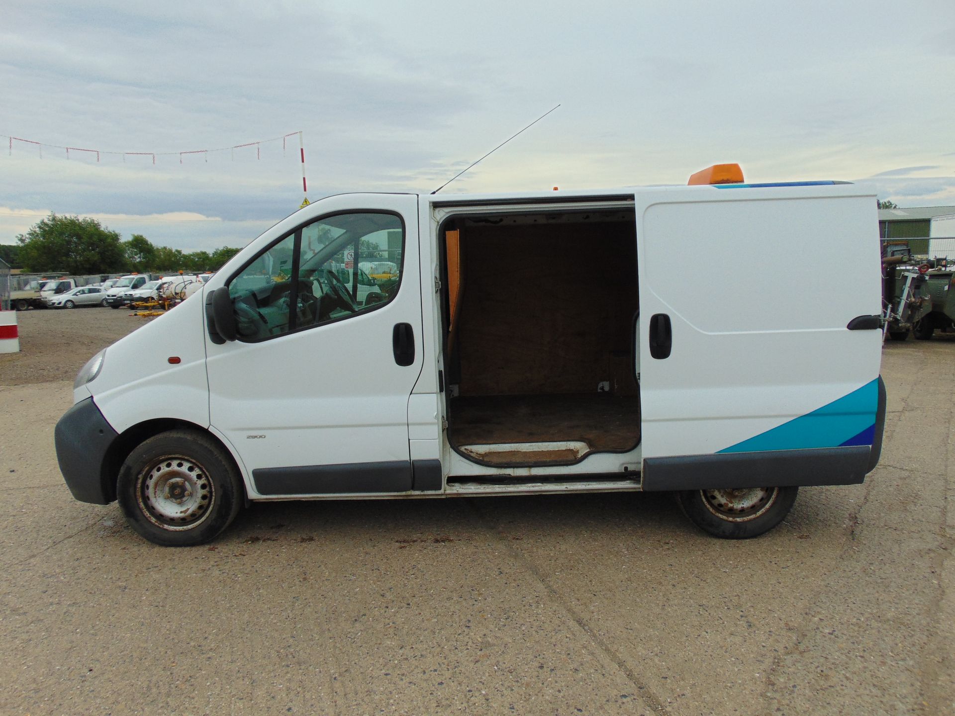 Vauxhall Vivaro 1.9 CDTi Panel Van - Image 5 of 16