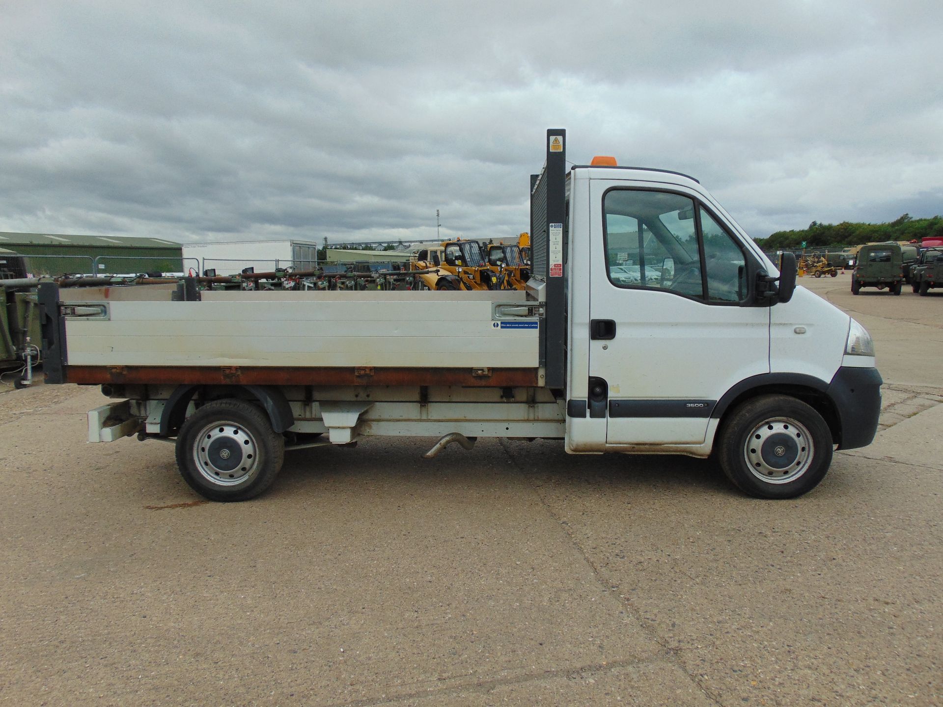 2010 Vauxhall Movano 3500 2.5 CDTi MWB Flat Bed Tipper - Image 6 of 14