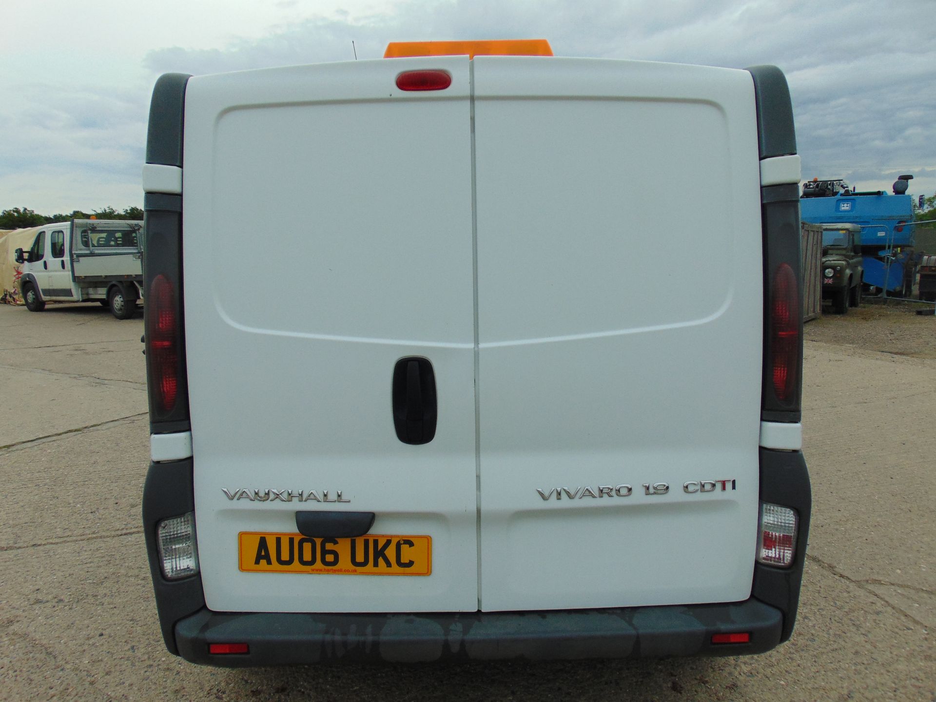 Vauxhall Vivaro 1.9 CDTi Panel Van - Image 8 of 16