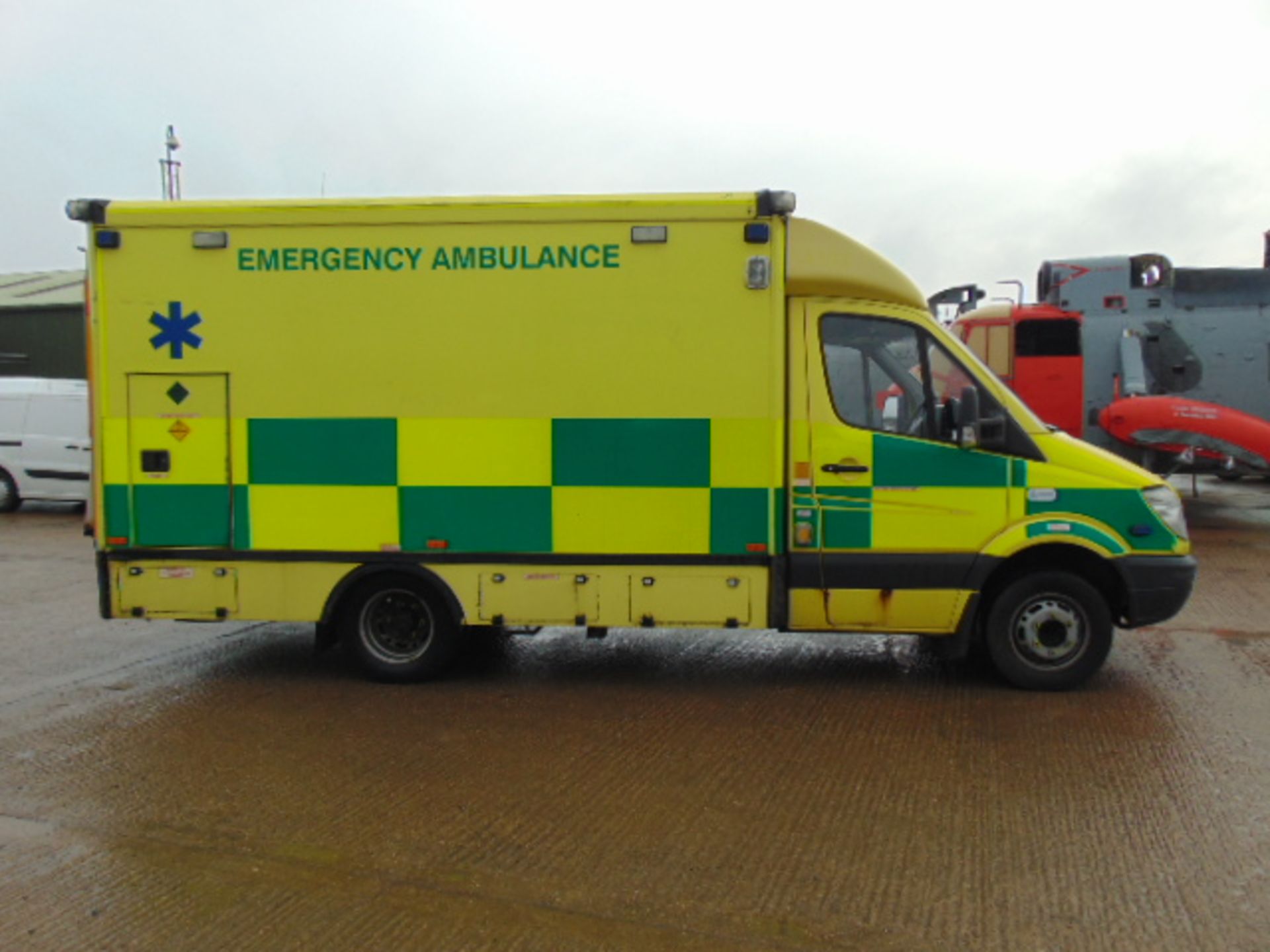 Mercedes Sprinter 515 CDI Turbo diesel ambulance - Image 5 of 18