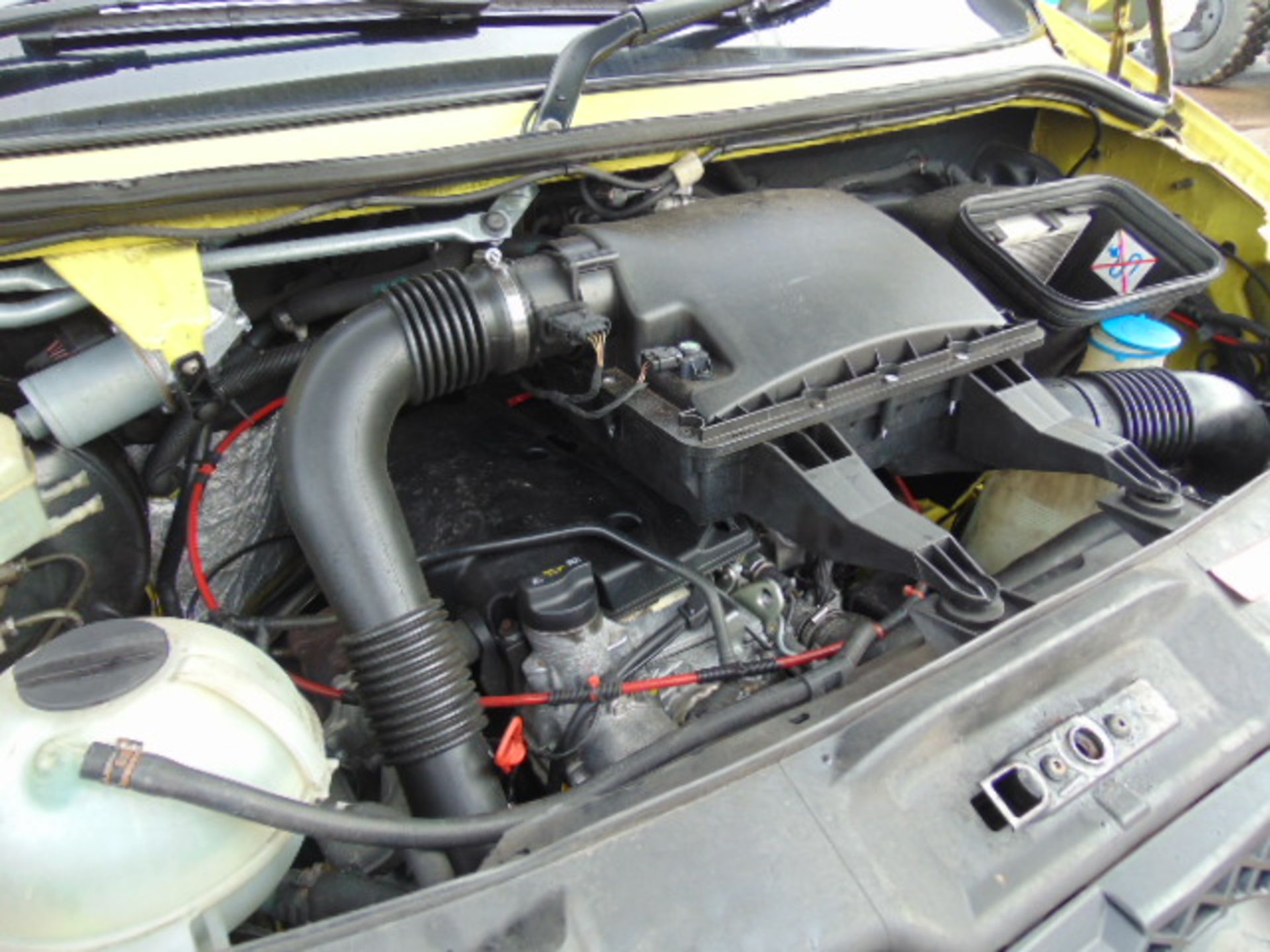 Mercedes Sprinter 515 CDI Turbo diesel ambulance - Image 18 of 18