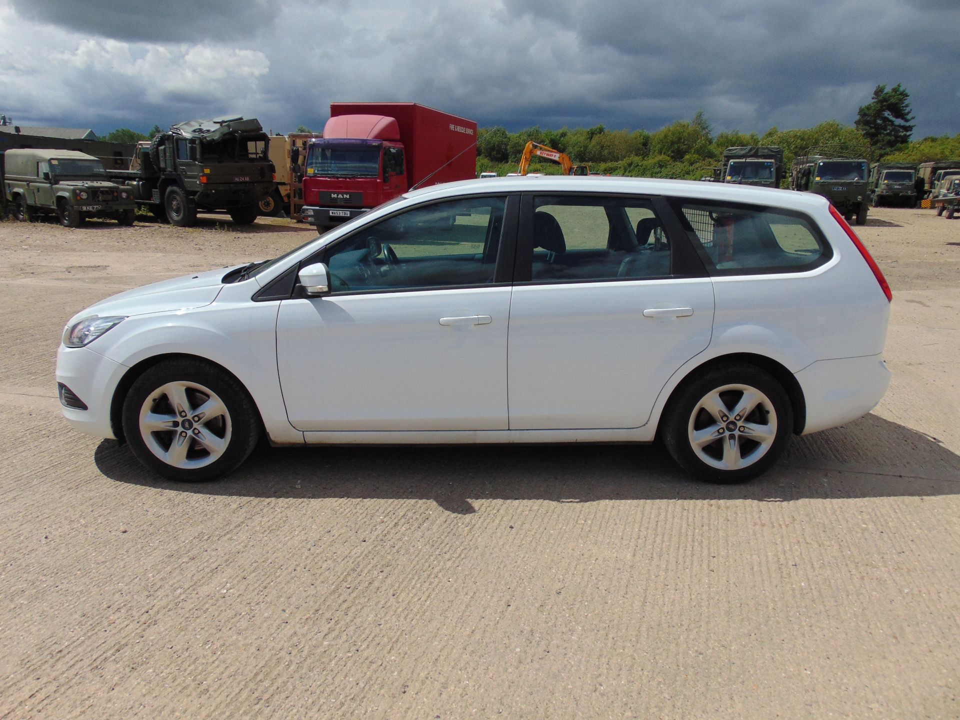 Ford Focus Zetec 1.8l TDi Estate - Image 4 of 18