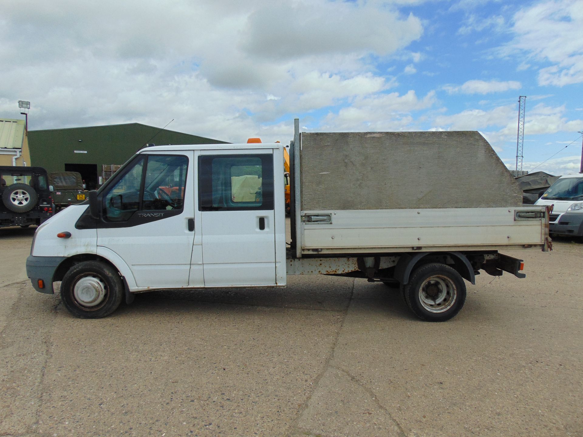 Ford Transit 115 T350 Crew Cab Flat Bed Tipper - Image 4 of 15
