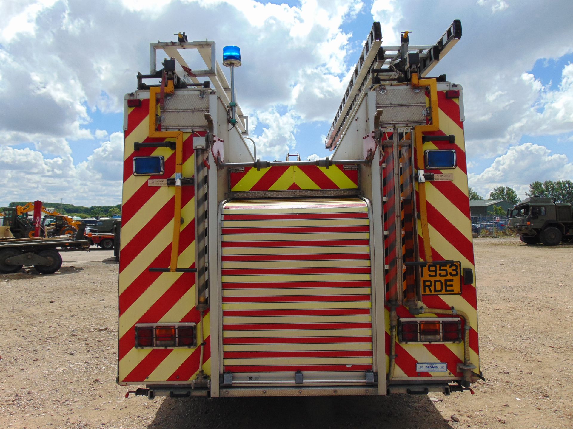 Dennis Sabre Fire Engine - Image 6 of 18