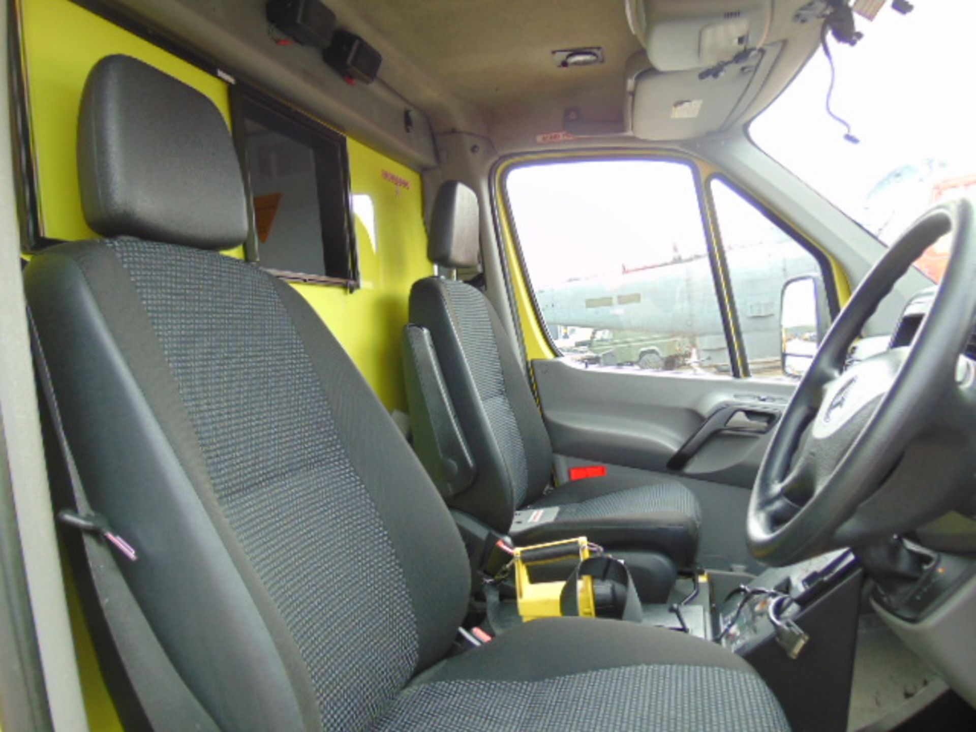 Mercedes Sprinter 515 CDI Turbo diesel ambulance - Image 12 of 18