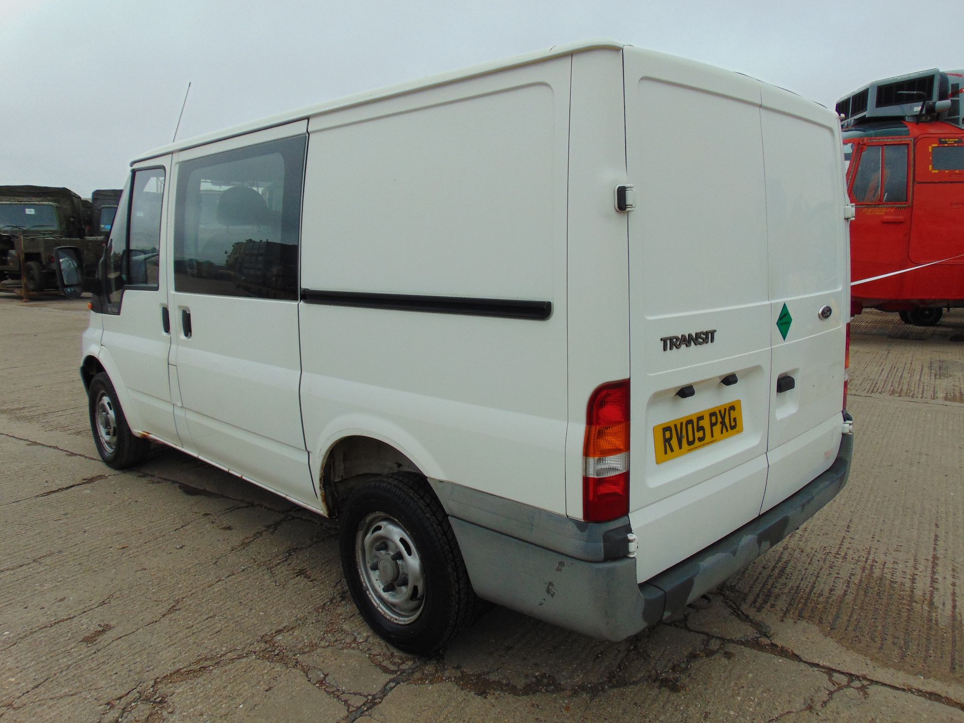 Ford Transit T260 Crewcab Panel Van 19,363 miles! - Image 7 of 24