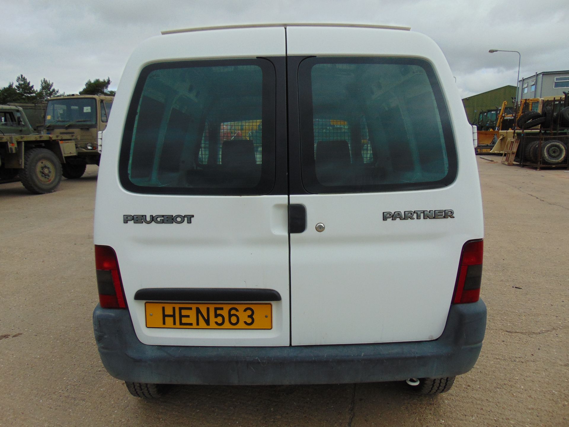 Peugeot Partner Van - Image 7 of 15