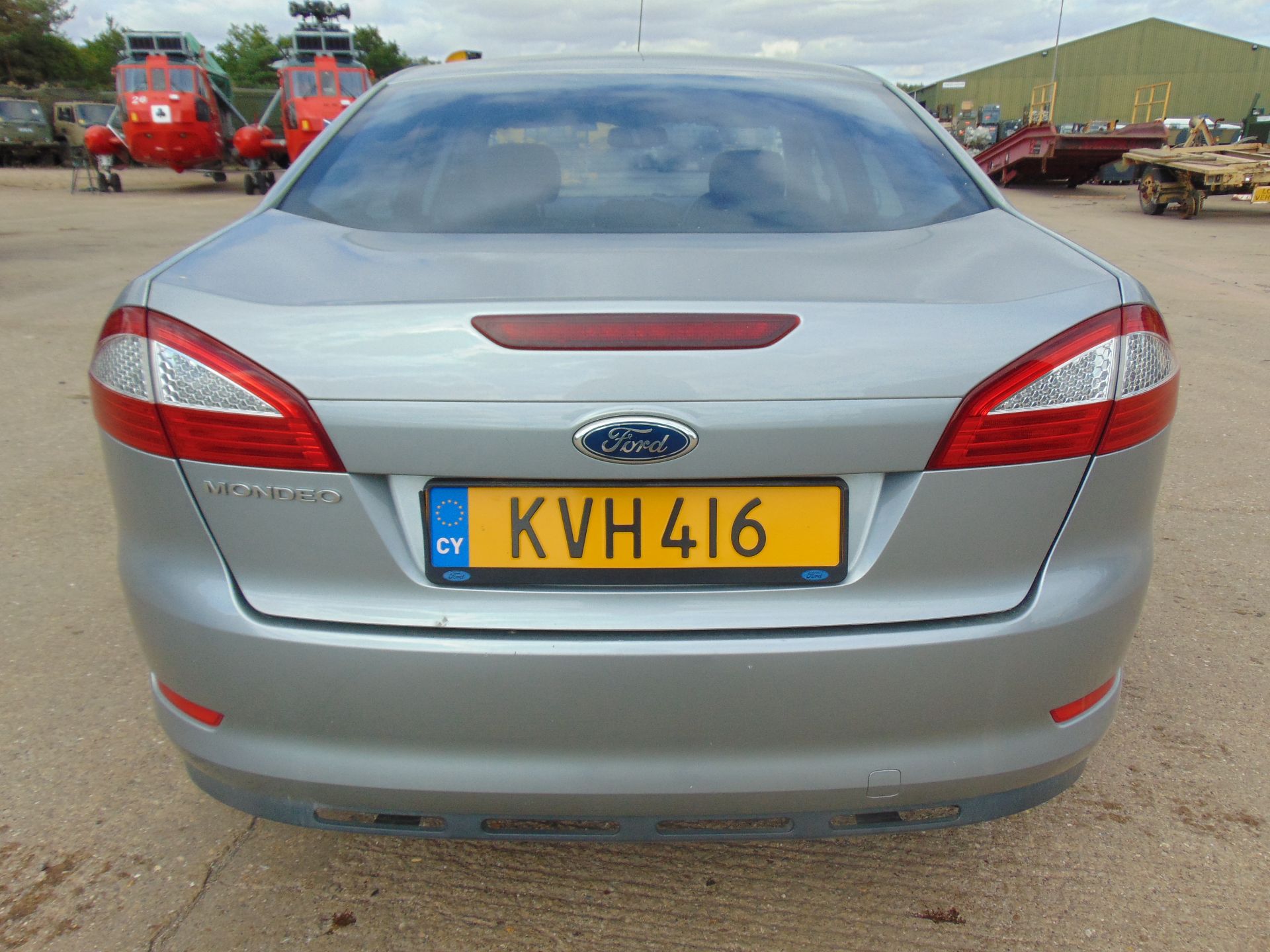 Ford Mondeo 2.5L Turbo Saloon - Image 7 of 19