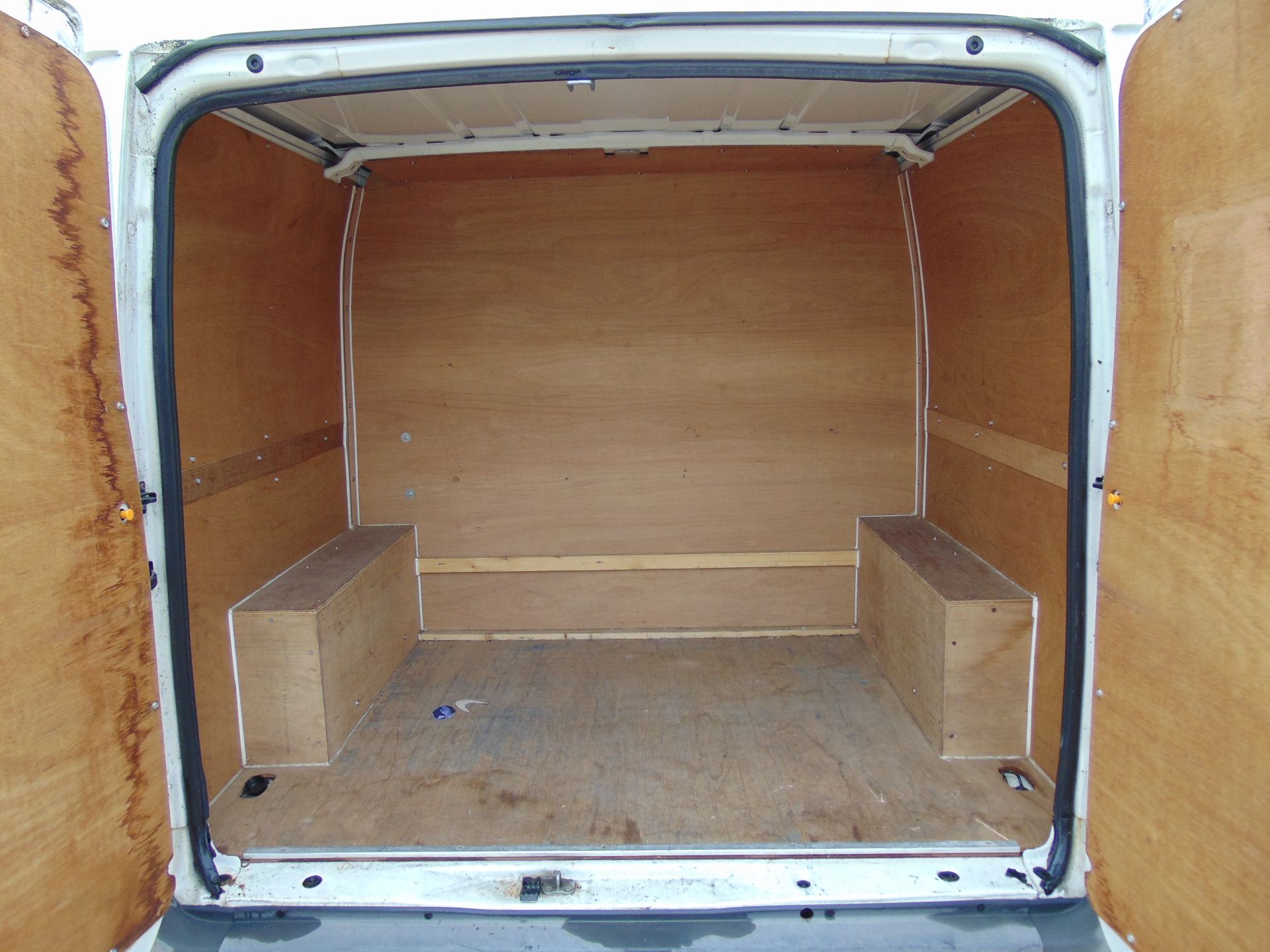 Ford Transit T260 Crewcab Panel Van - Image 17 of 24