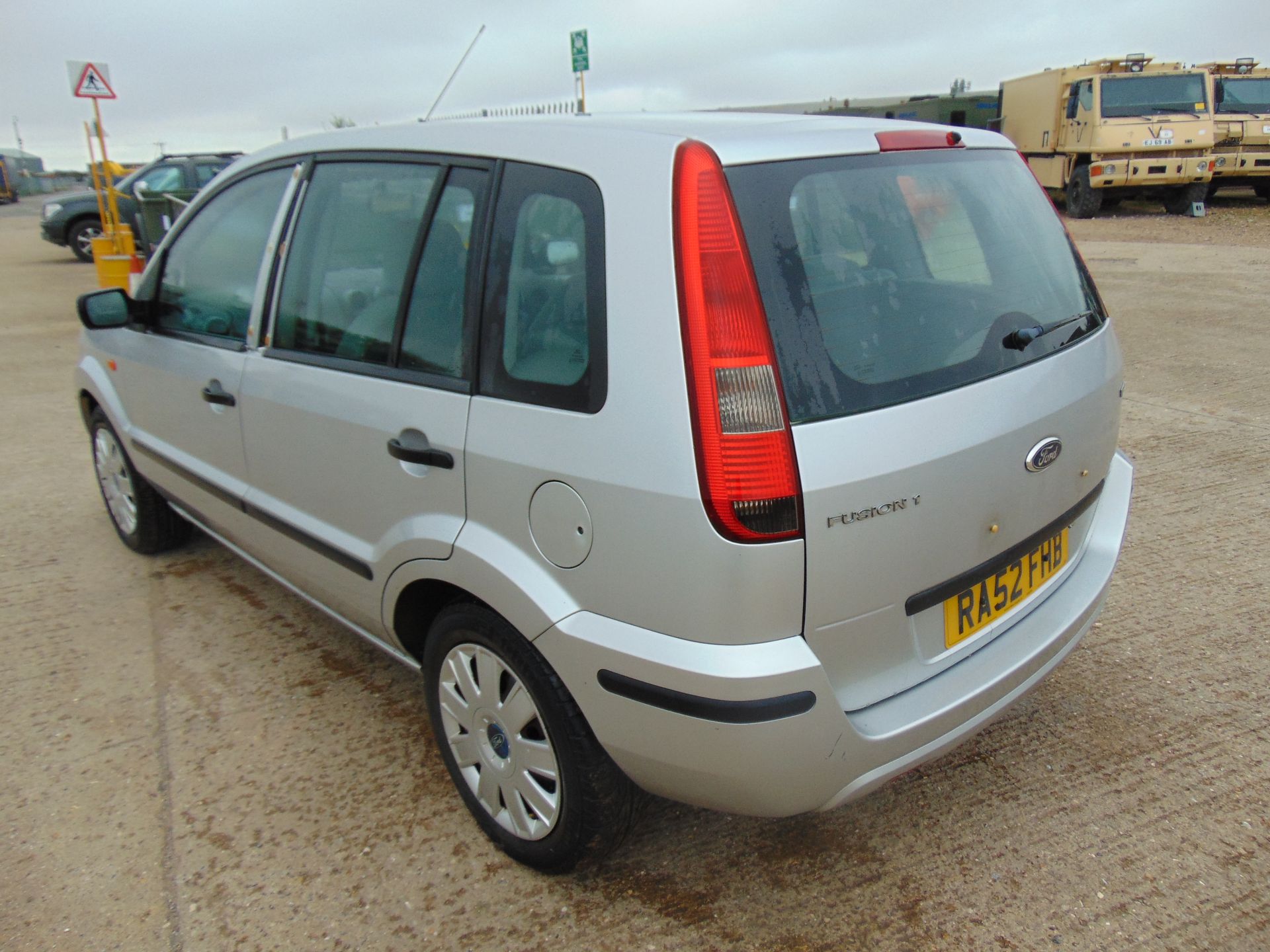 Ford Fusion 1.4 TDCi - Image 6 of 17