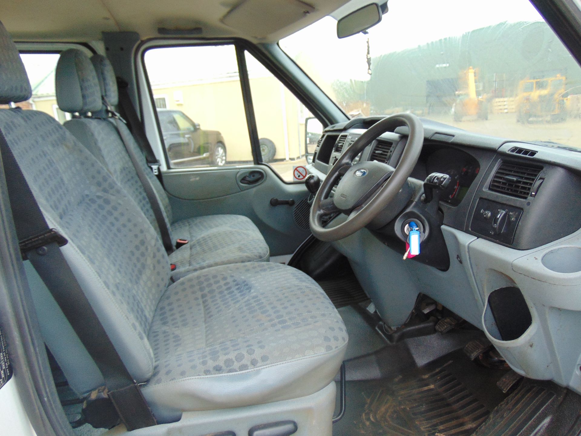 Ford Transit 115 T350 Crew Cab Flat Bed Tipper - Image 9 of 16