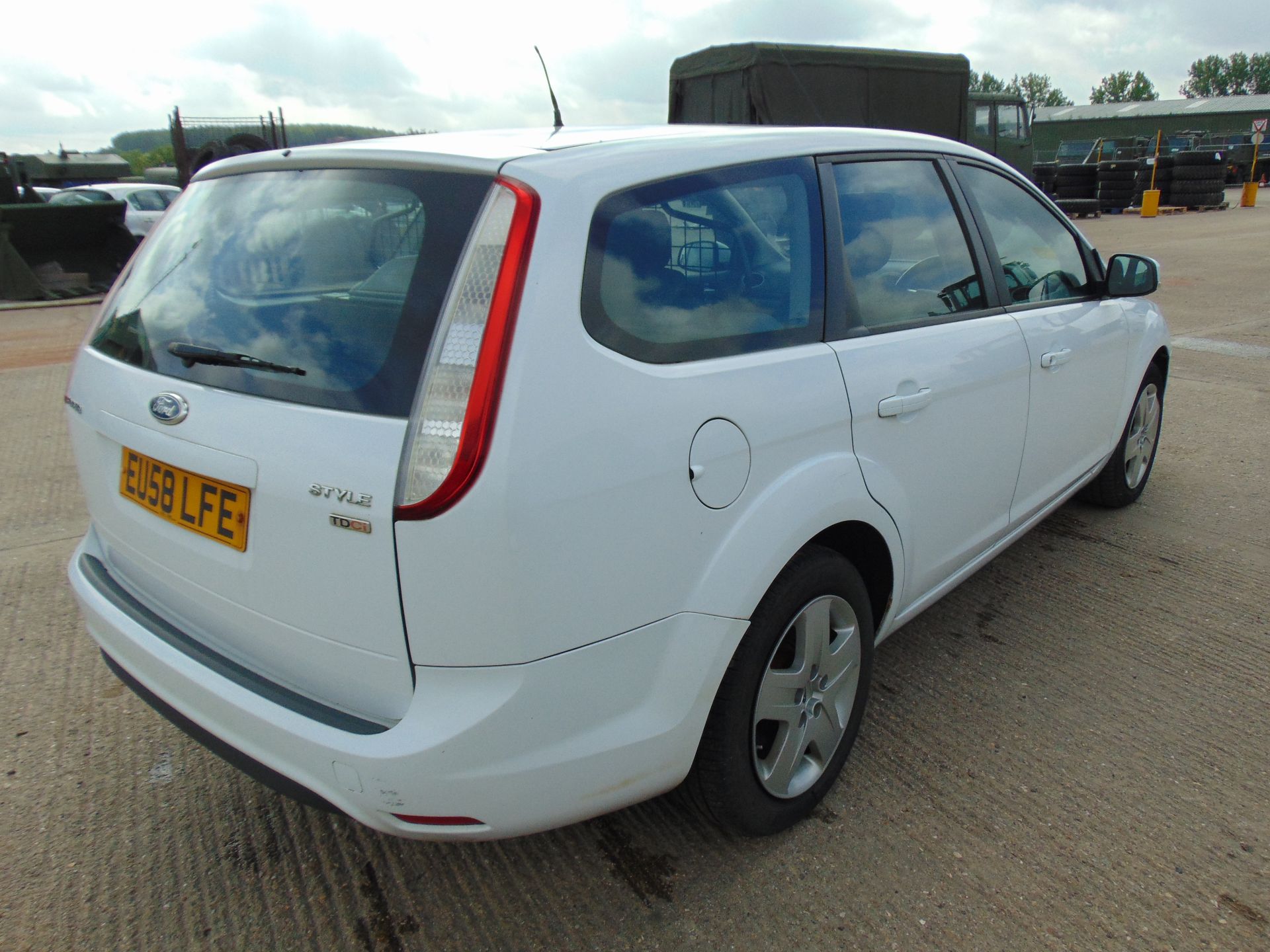 2009 Ford Focus Style 1.8l TDi Estate - Image 8 of 15