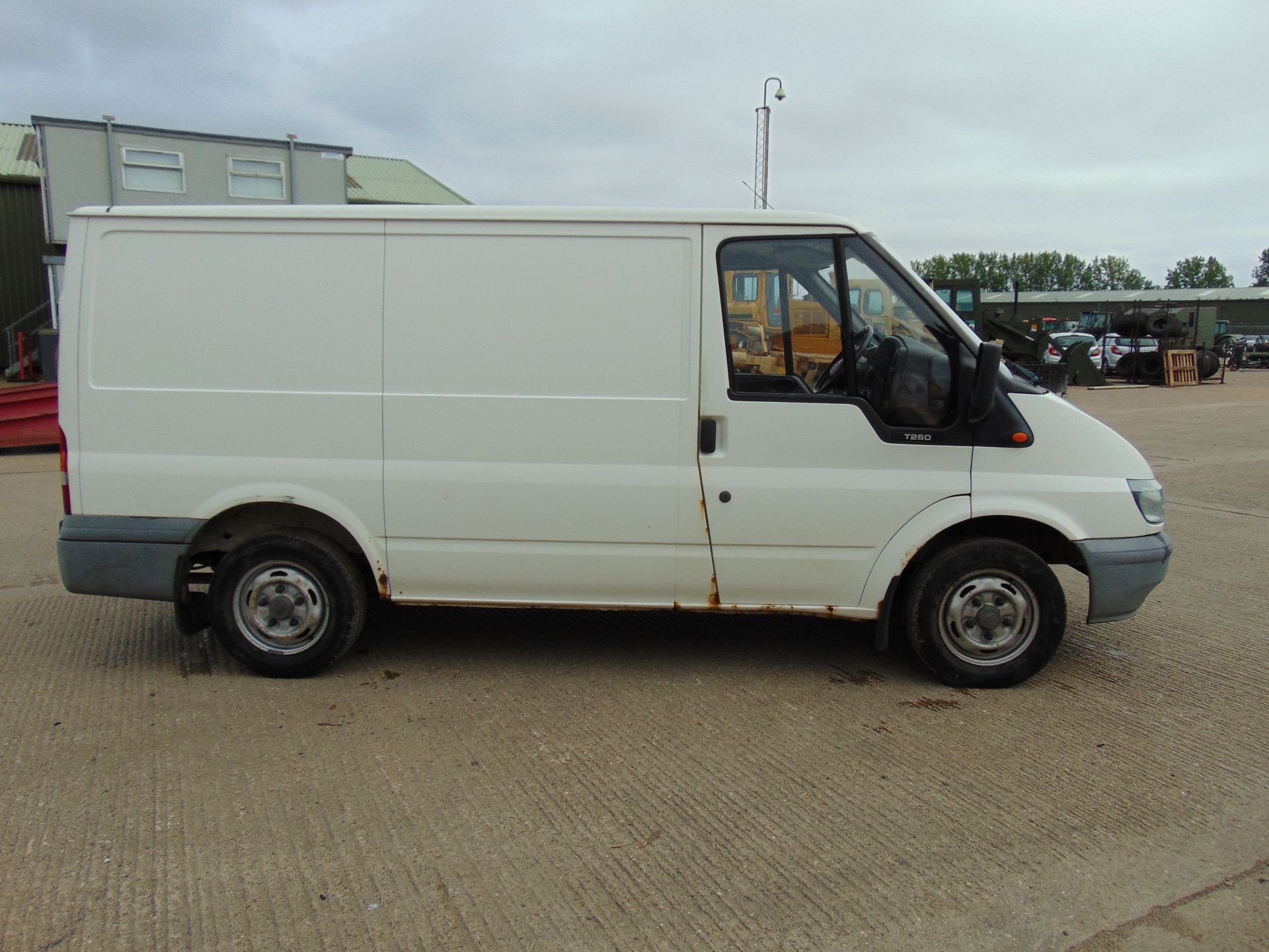 Ford Transit 85 T260 SWB Panel Van - Image 6 of 24