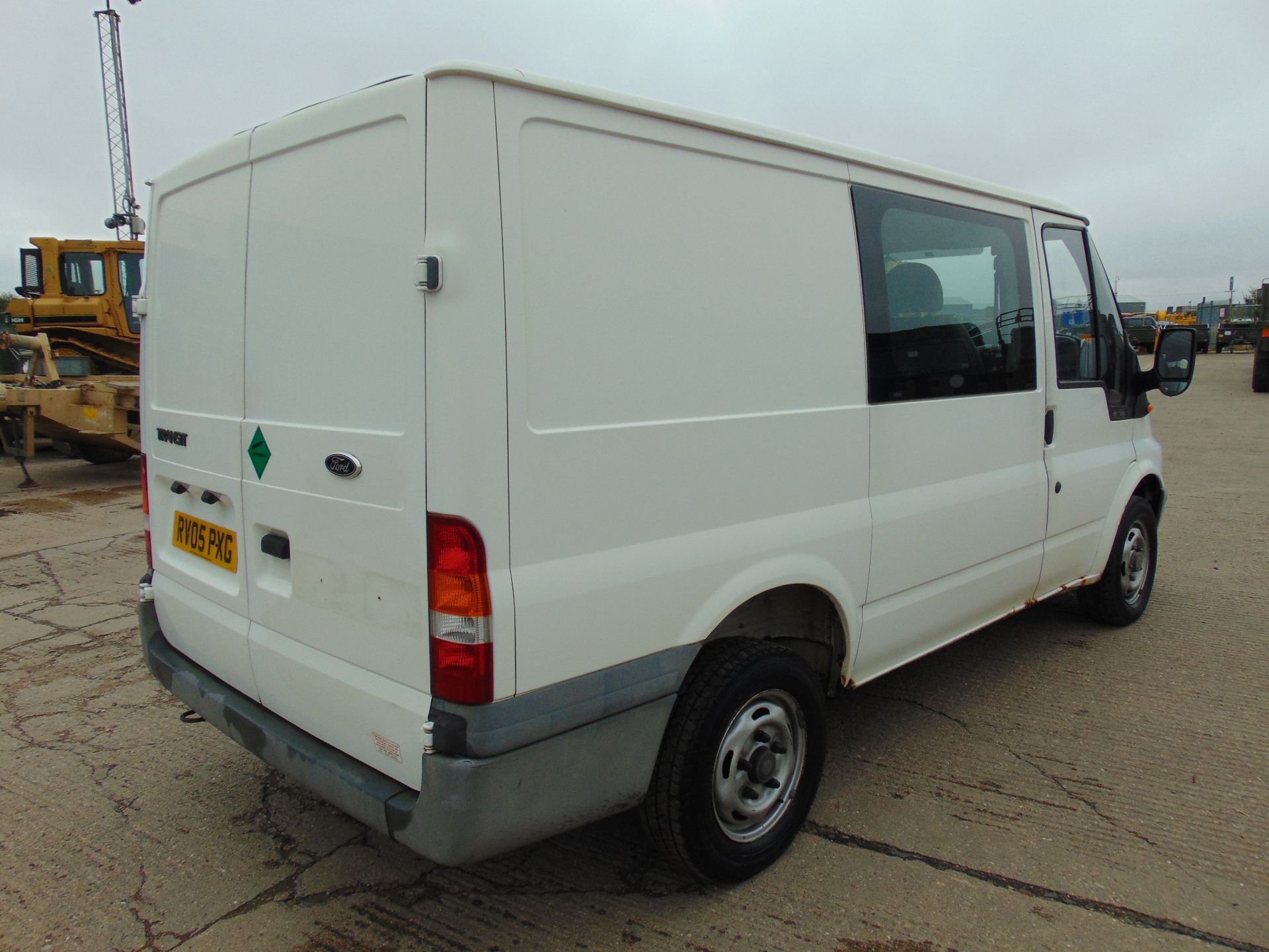 Ford Transit T260 Crewcab Panel Van 19,363 miles! - Image 9 of 24