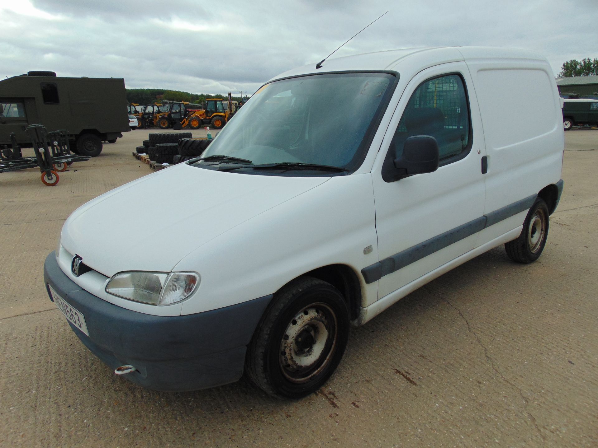 Peugeot Partner Van - Image 3 of 15