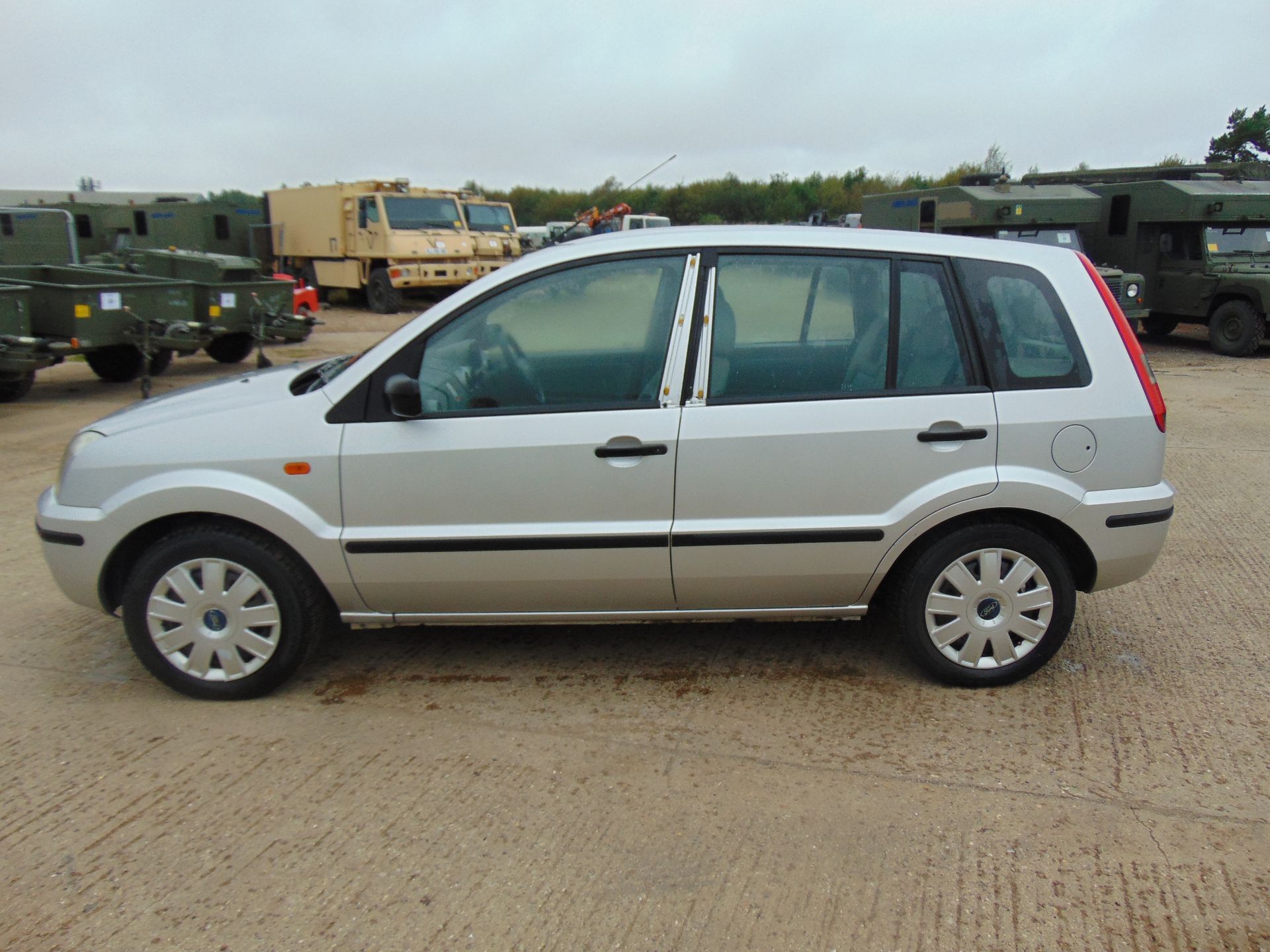 Ford Fusion 1.4 TDCi - Image 4 of 17
