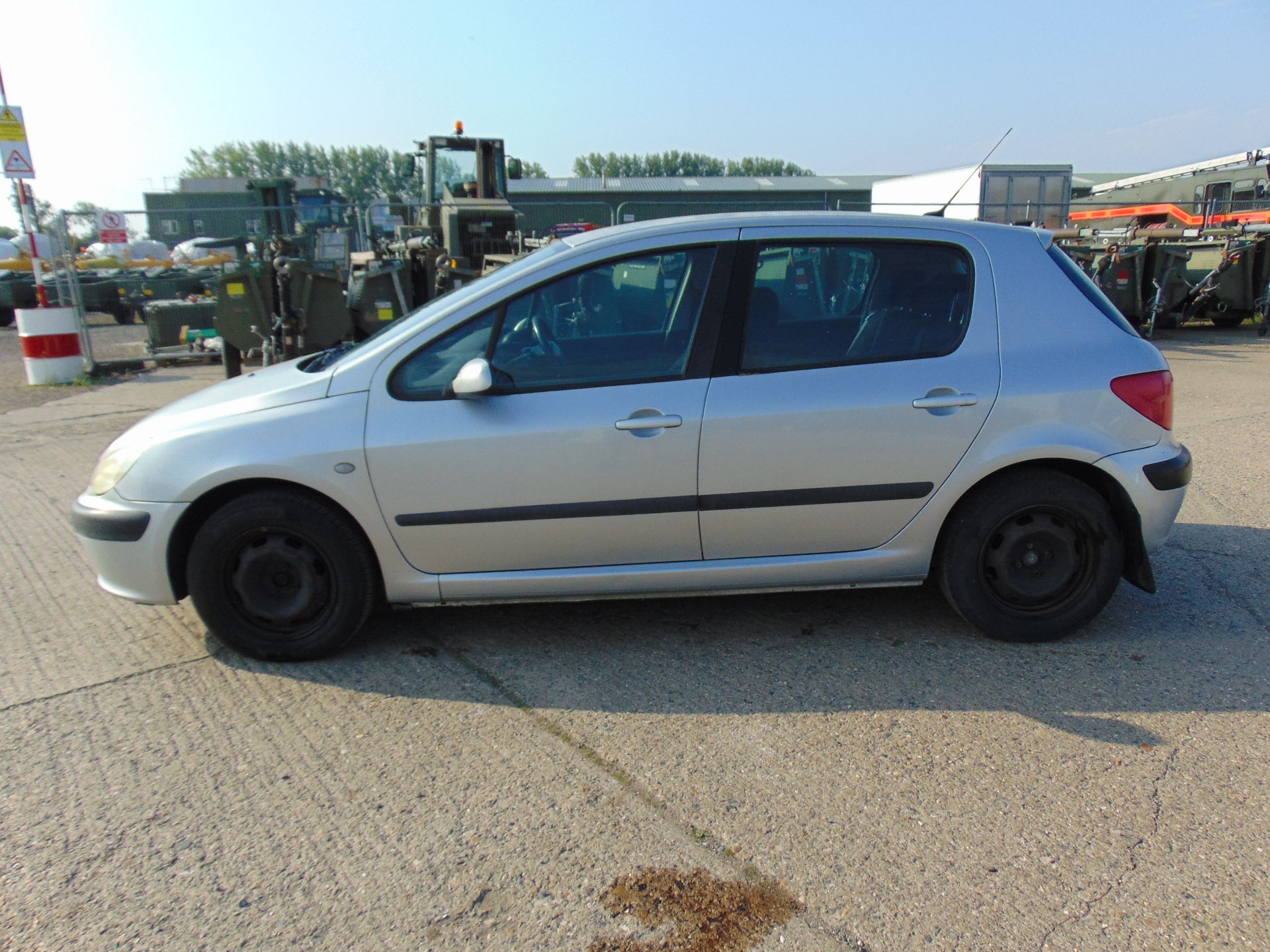 Peugeot 307 2.0 HDi - Image 4 of 17