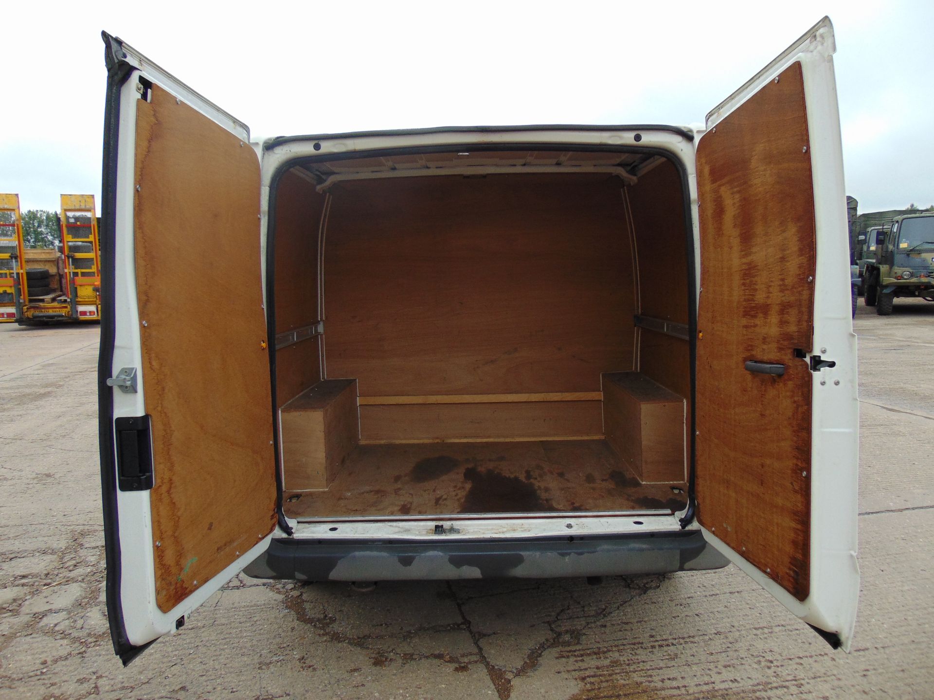 Ford Transit T260 Crewcab Panel Van 19,363 miles! - Image 16 of 24