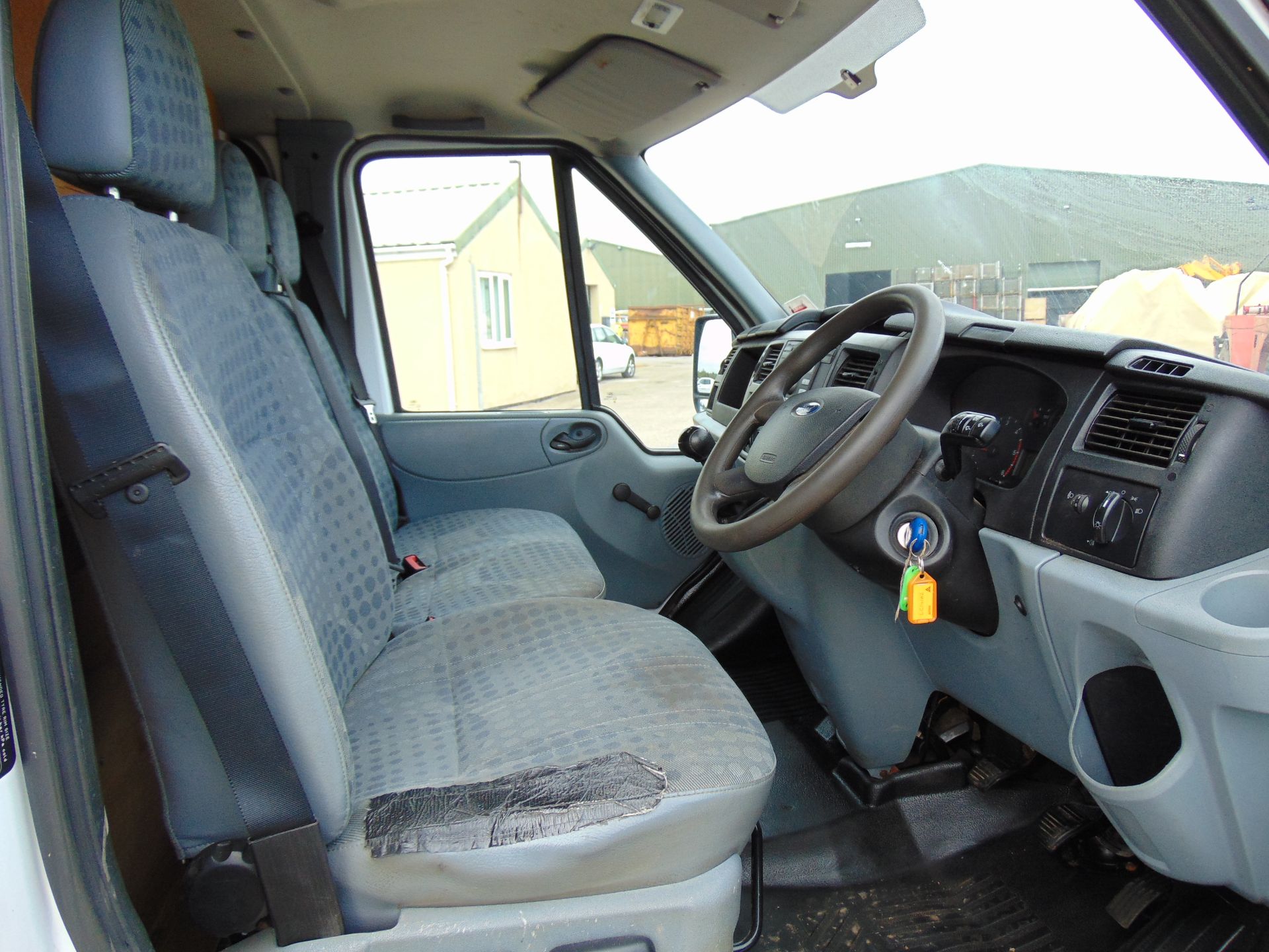 Ford Transit 115 T350 Crew Cab Flat Bed Tipper - Image 10 of 15