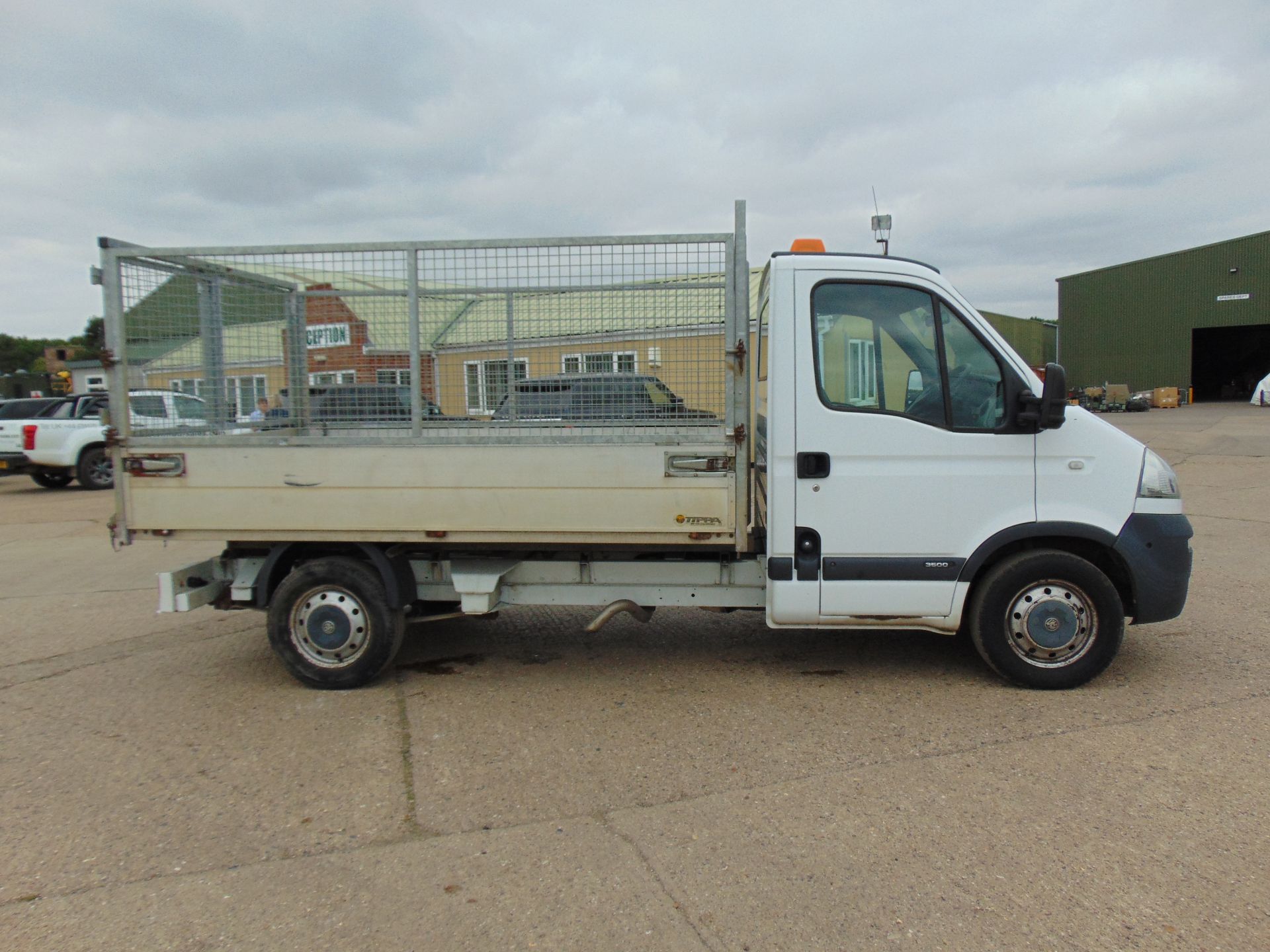 Vauxhall Movano 3500 2.5 CDTi MWB Flat Bed Tipper - Image 7 of 15