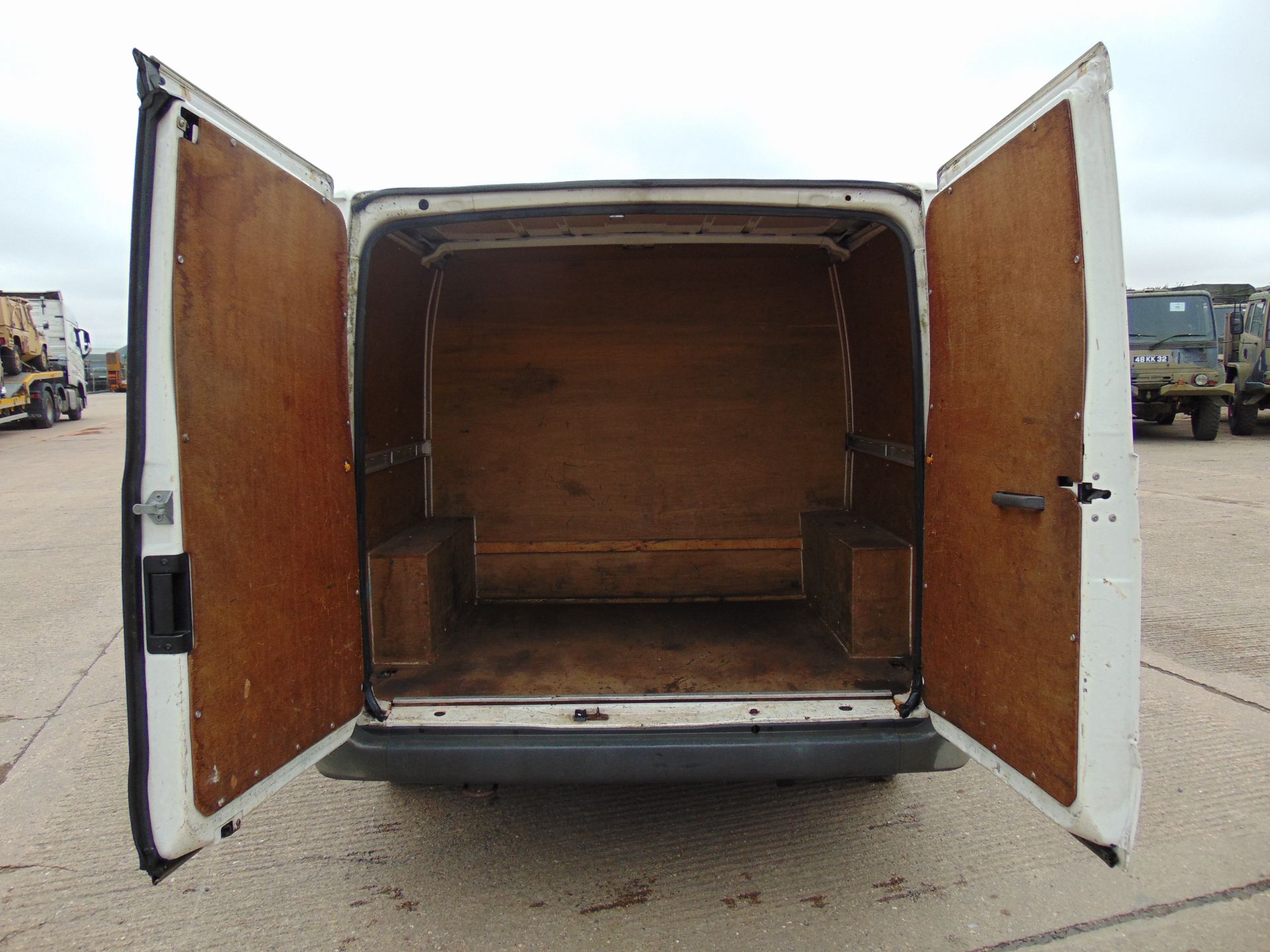 Ford Transit T260 Crewcab Panel Van - Image 14 of 22