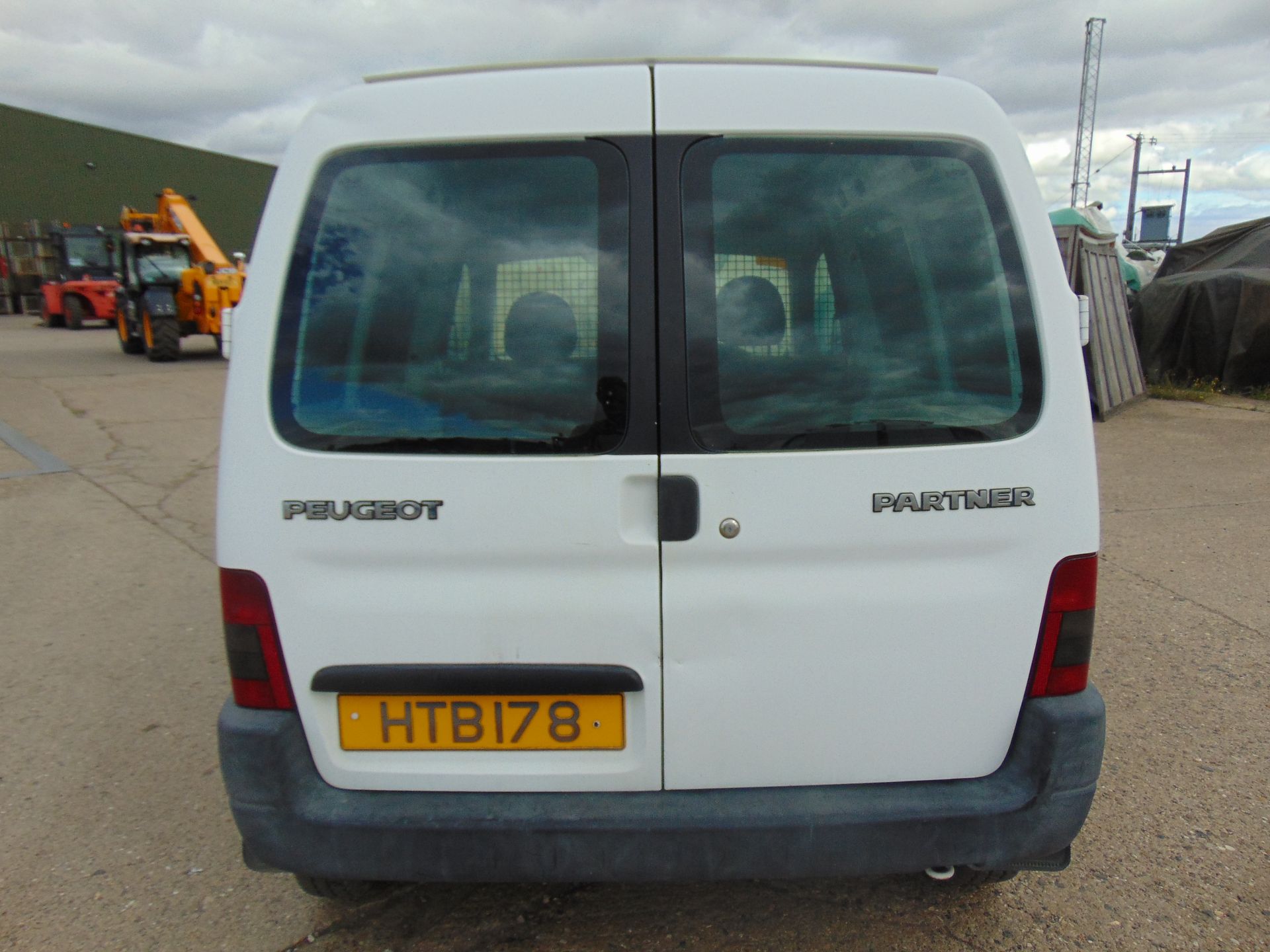 Peugeot Partner Van - Image 7 of 17