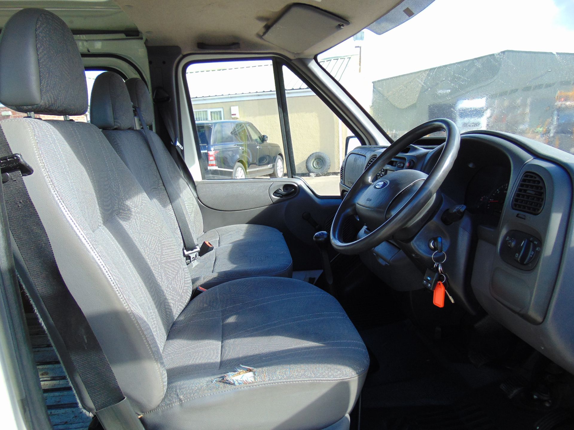 Ford Transit 85 T260 Crew Cab Panel Van - Image 13 of 23