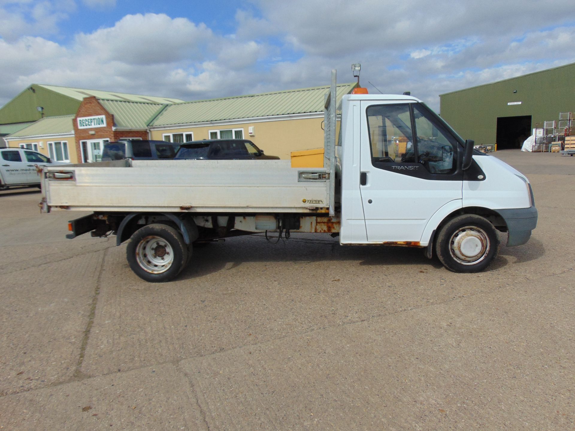 Ford Transit 115 T350 Flat Bed Tipper - Image 7 of 14