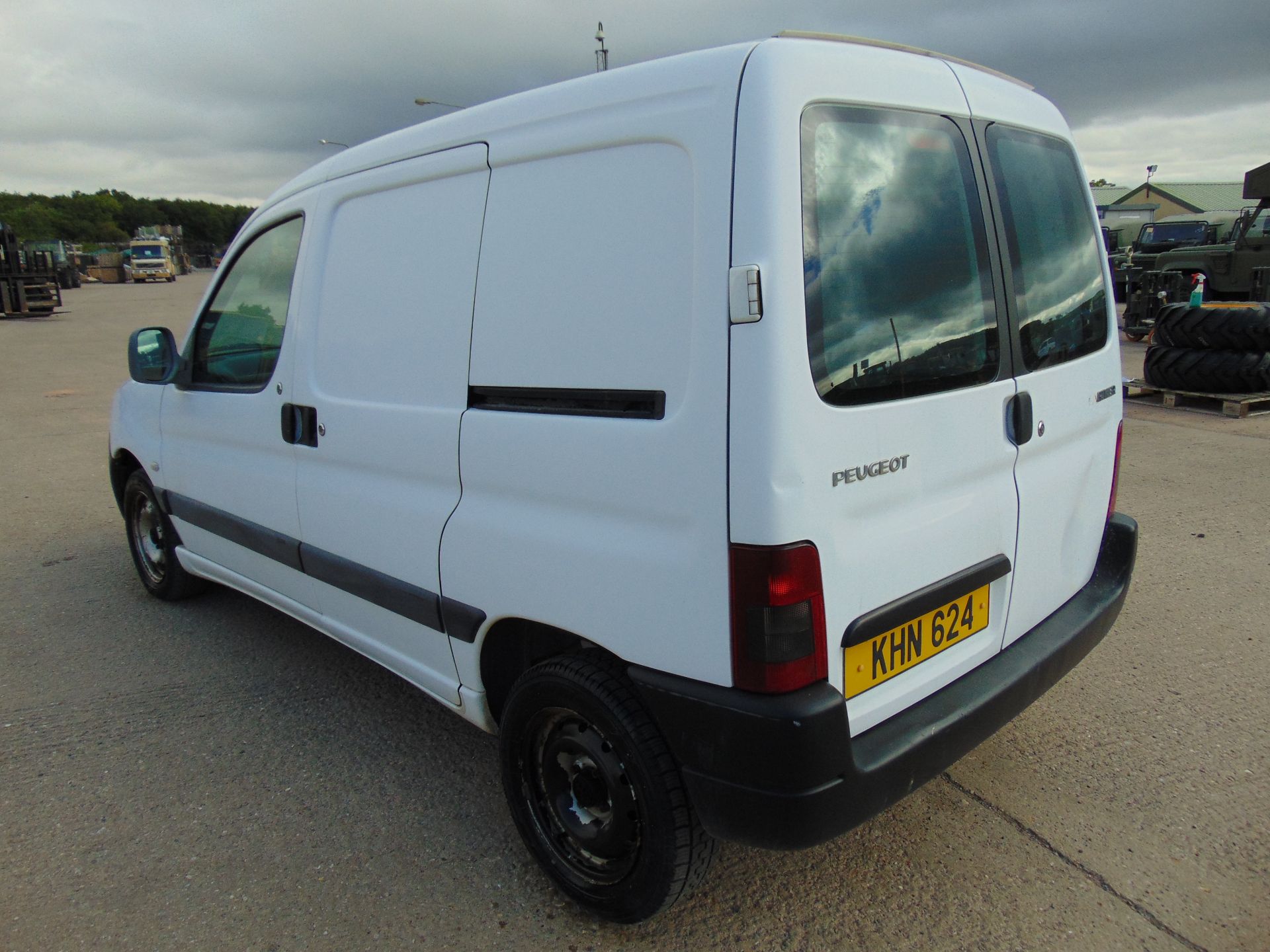 Peugeot Partner Van - Image 7 of 16