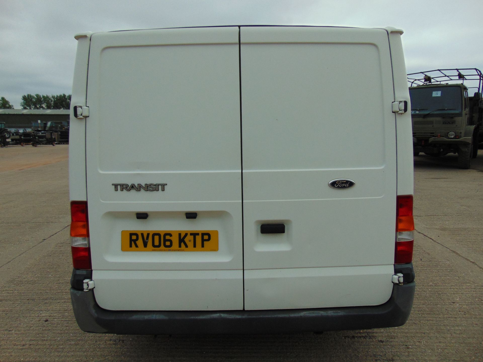 Ford Transit 85 T260 SWB Panel Van - Image 8 of 23