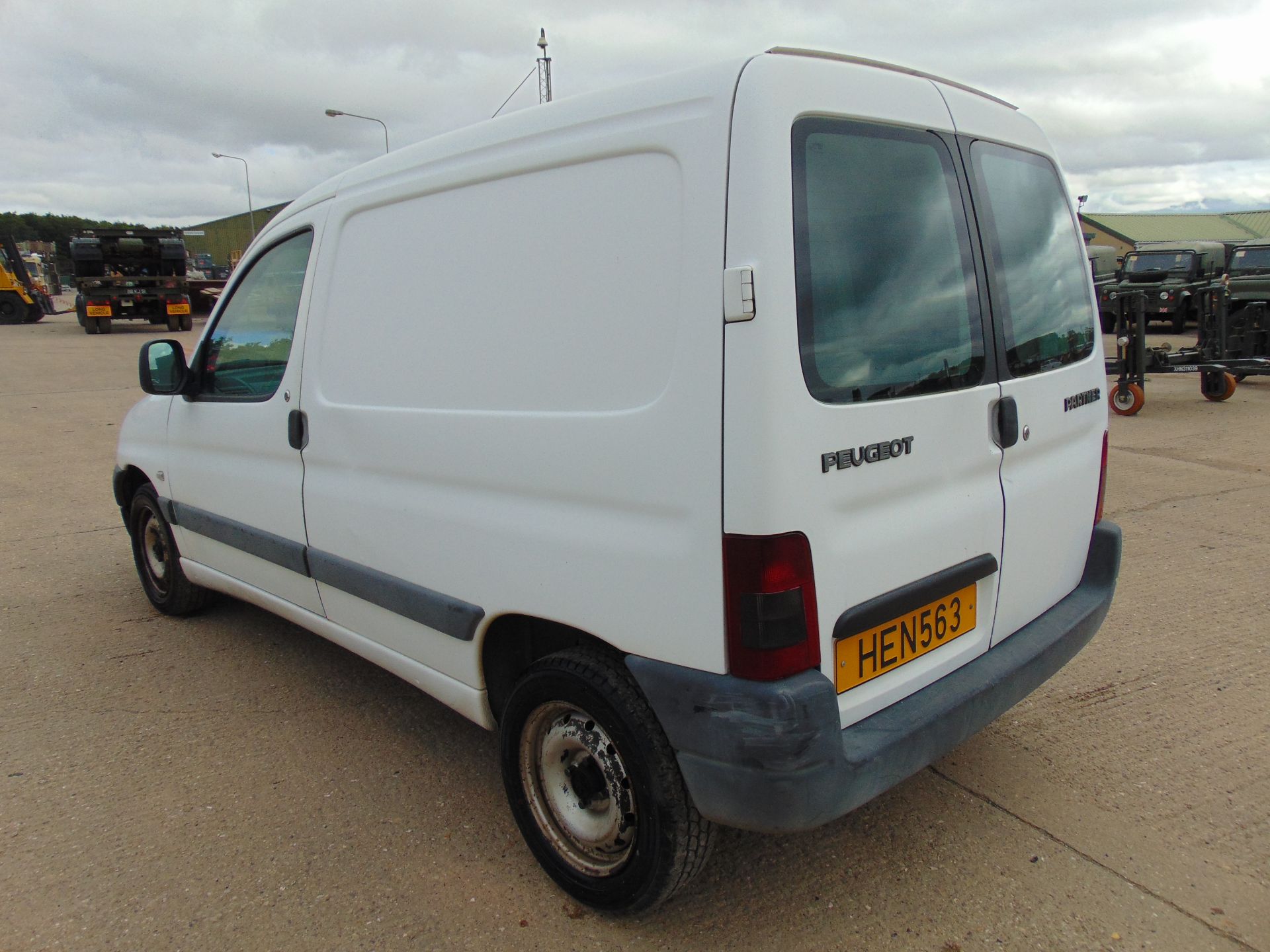 Peugeot Partner Van - Image 6 of 15