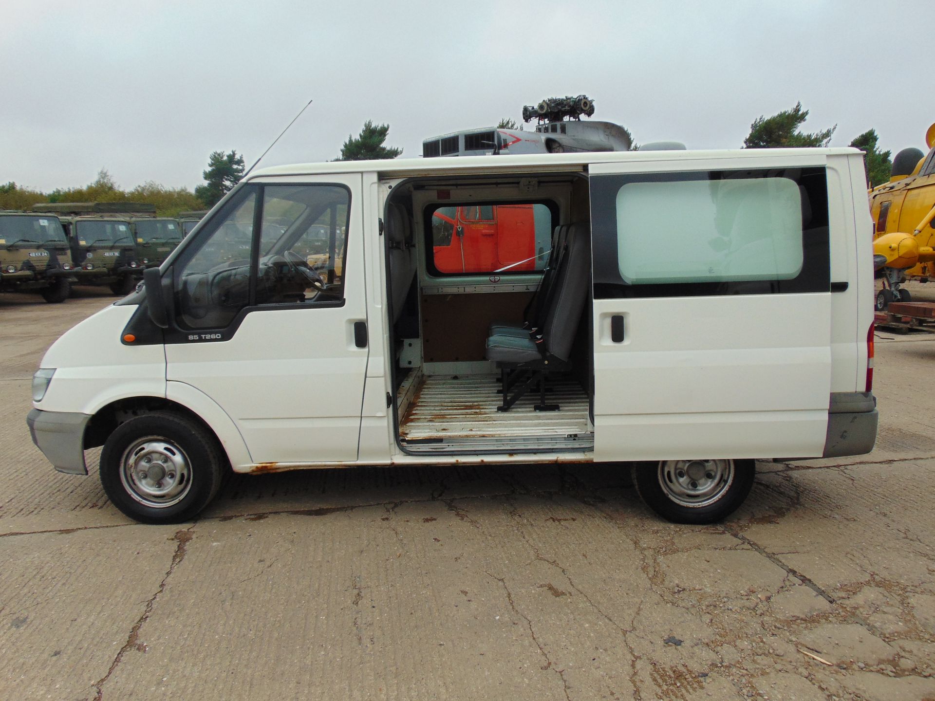 Ford Transit T260 Crewcab Panel Van 19,363 miles! - Image 14 of 24